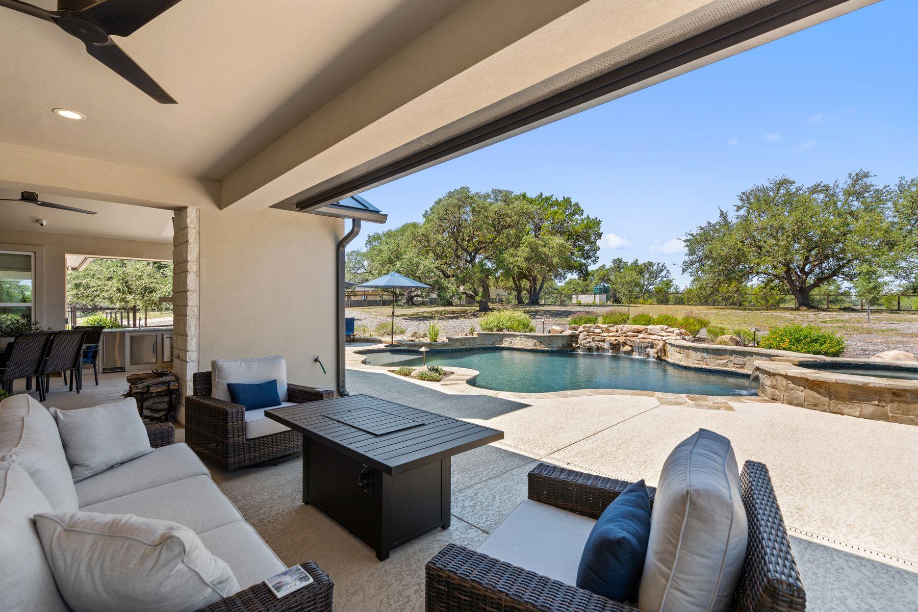 Image 32 of 40 For 291 Southwick Ranch Rd