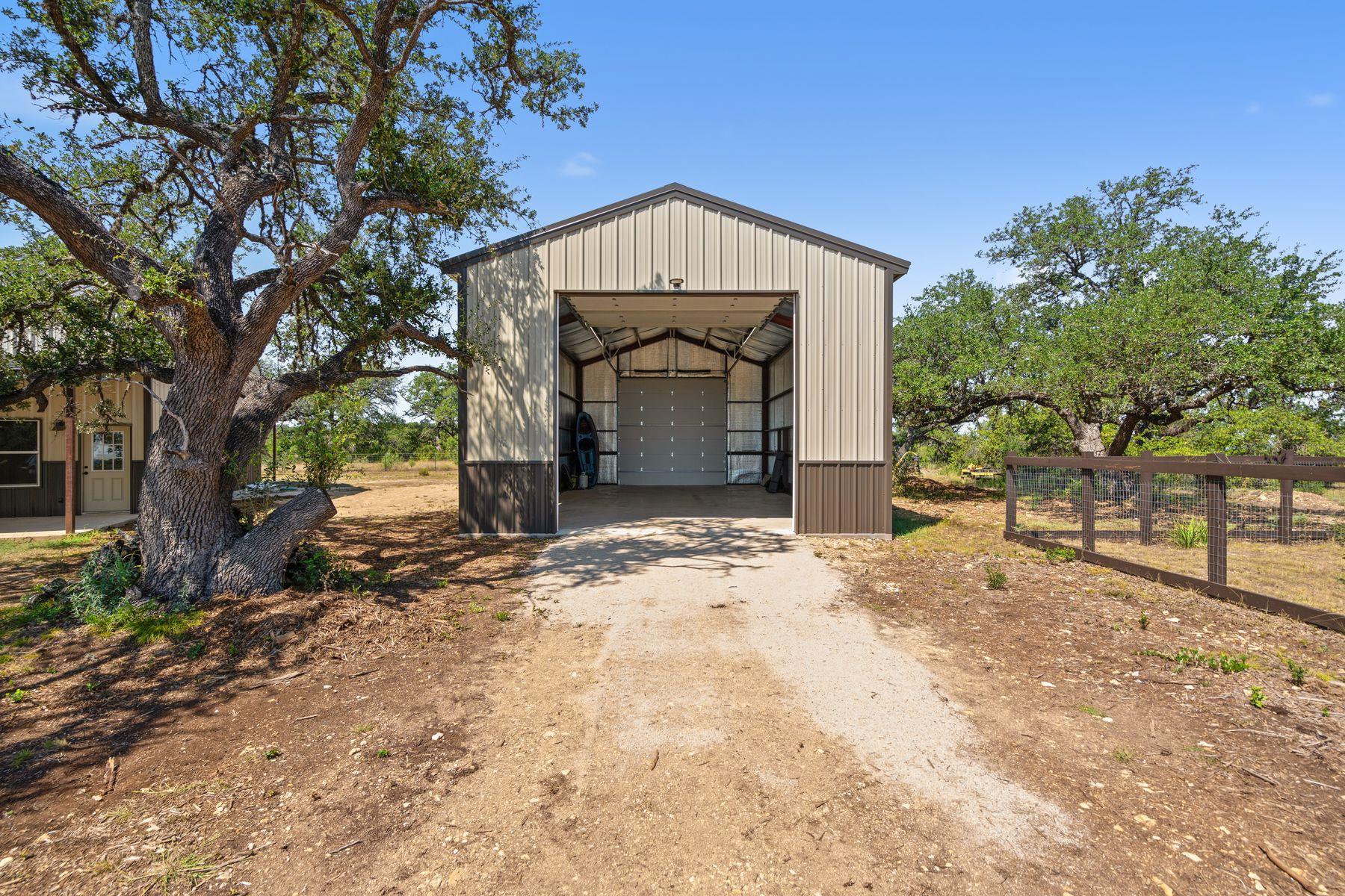 Image 39 of 40 For 291 Southwick Ranch Rd