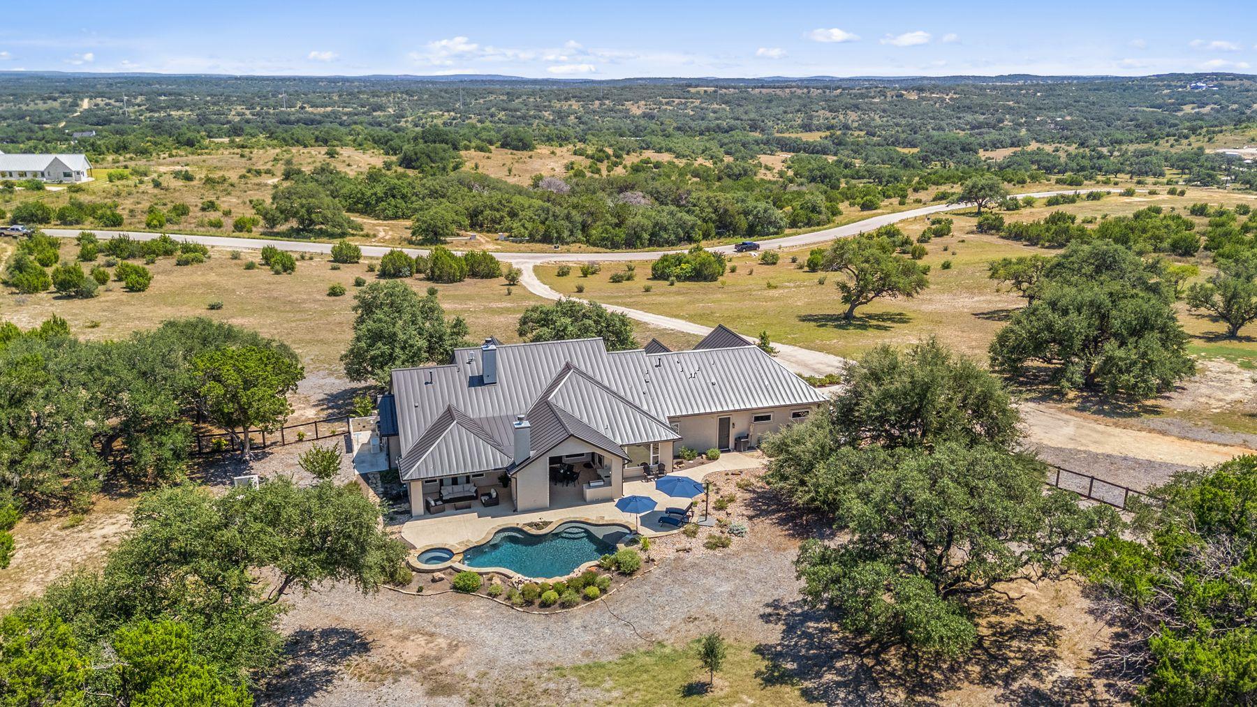 Image 4 of 40 For 291 Southwick Ranch Rd