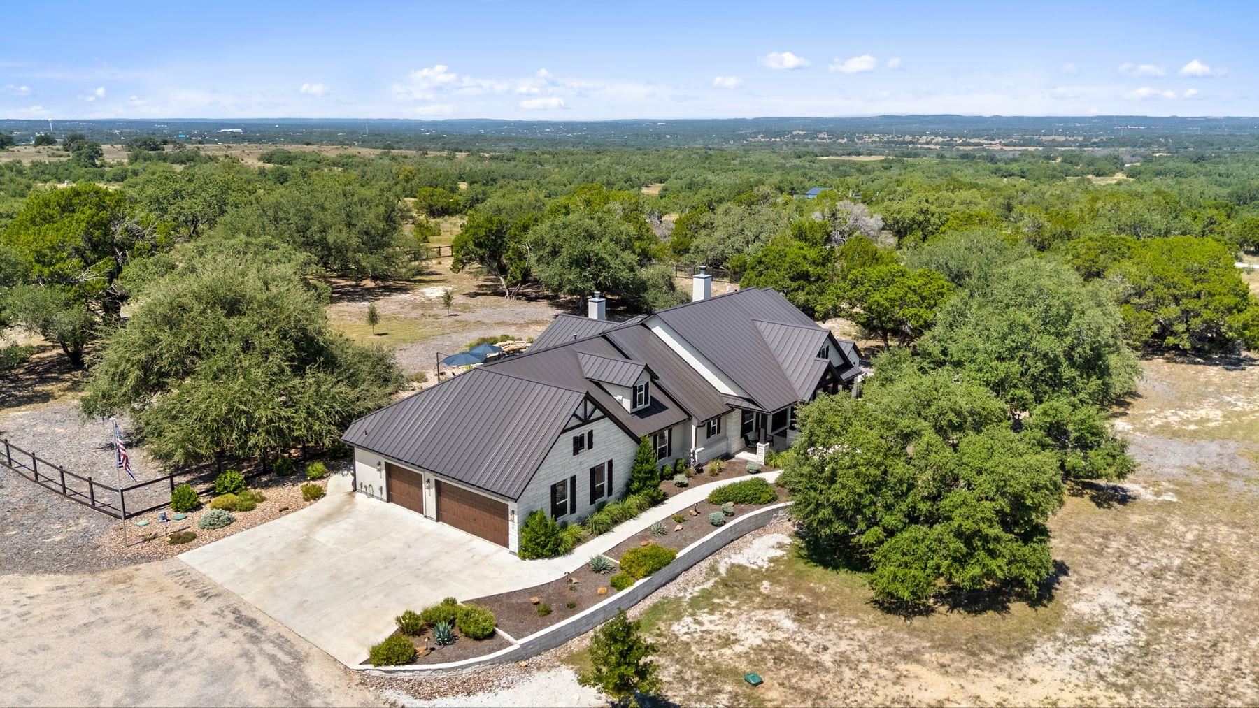 Image 5 of 40 For 291 Southwick Ranch Rd