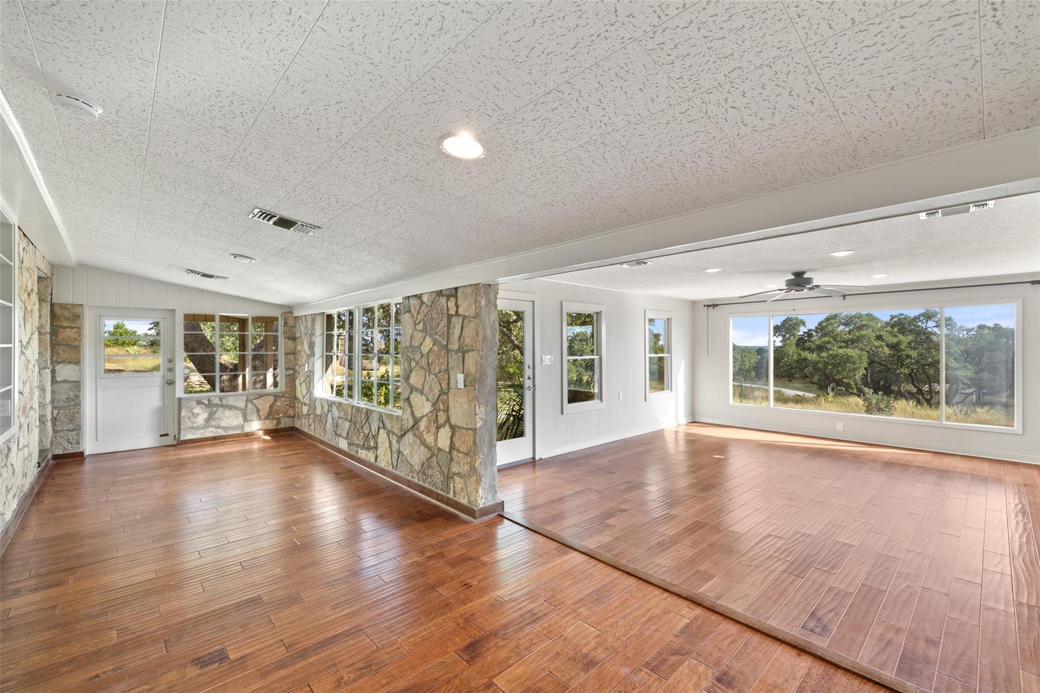 Image 3 of 19 For 5776 Fm 165  