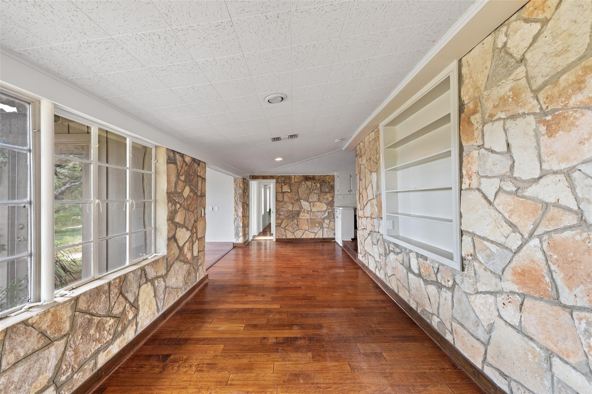 Image 5 of 19 For 5776 Fm 165  