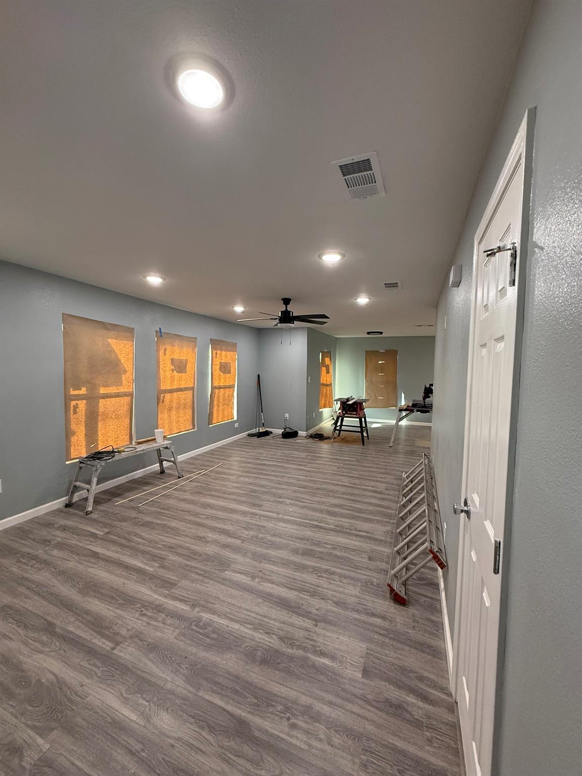 Image 22 of 36 For 1300 2nd St 