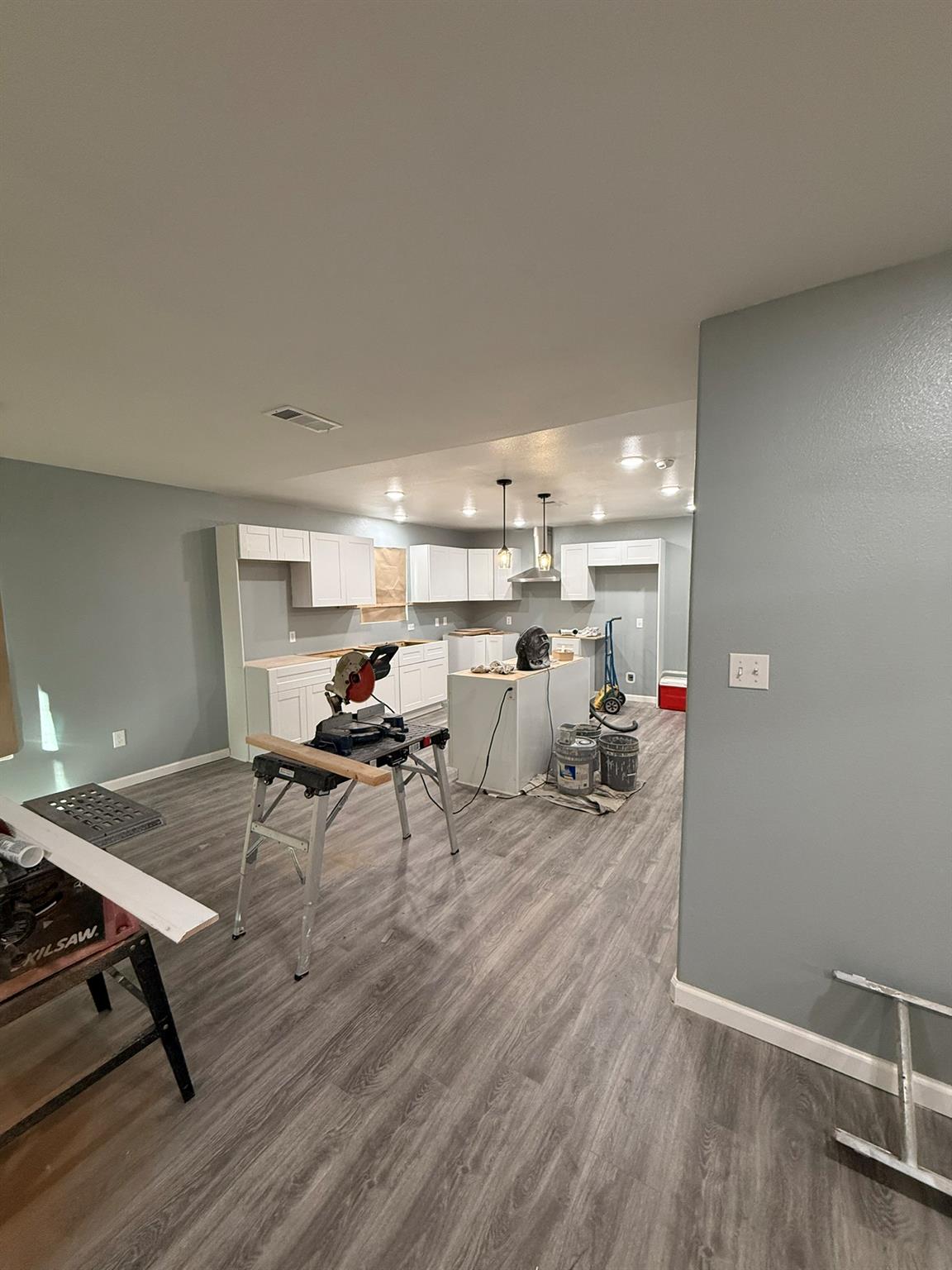 Image 23 of 36 For 1300 2nd St 