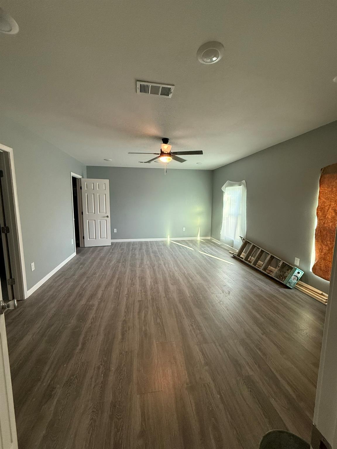 Image 27 of 36 For 1300 2nd St 