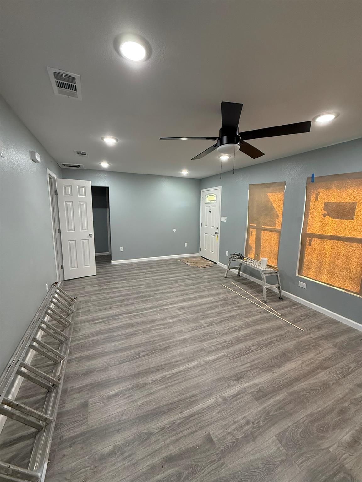 Image 9 of 36 For 1300 2nd St 