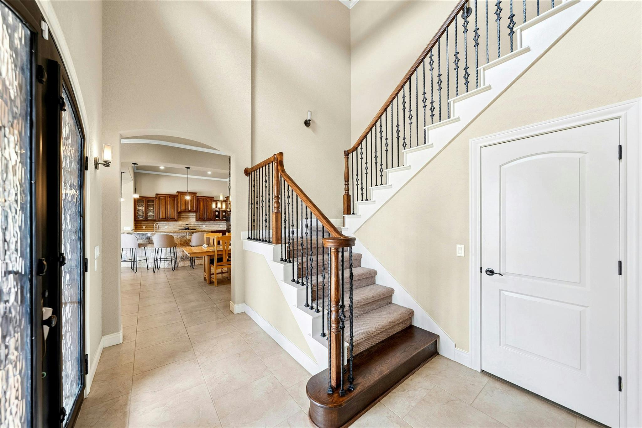 Image 11 of 33 For 1073 Las Brisas Dr