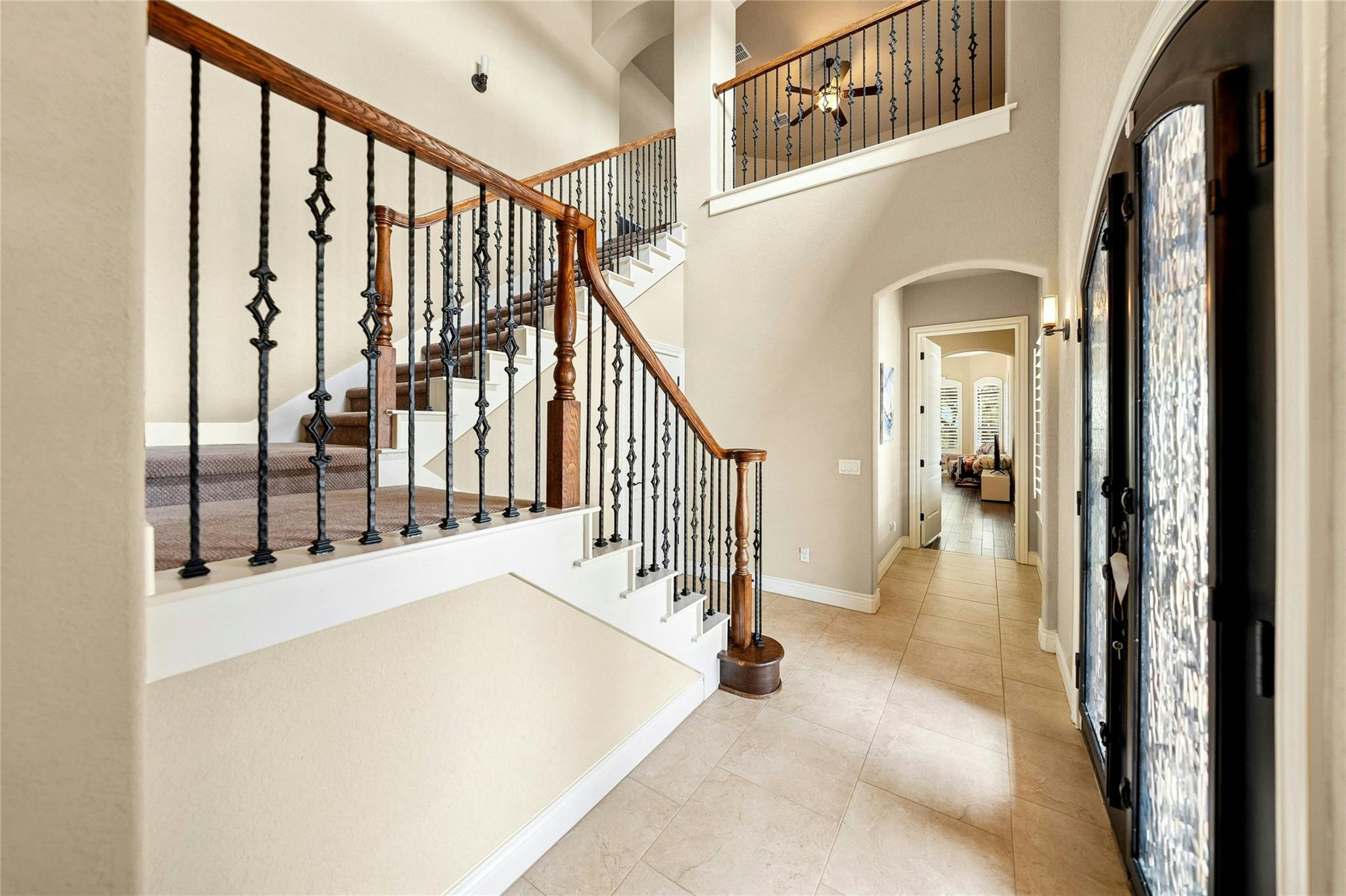 Image 20 of 33 For 1073 Las Brisas Dr