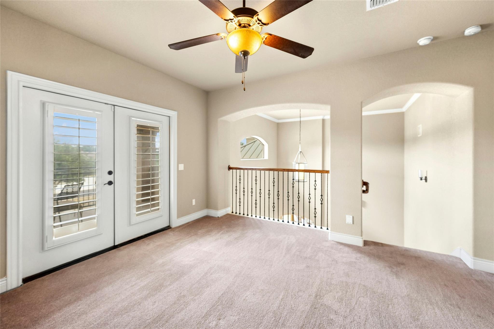 Image 24 of 33 For 1073 Las Brisas Dr