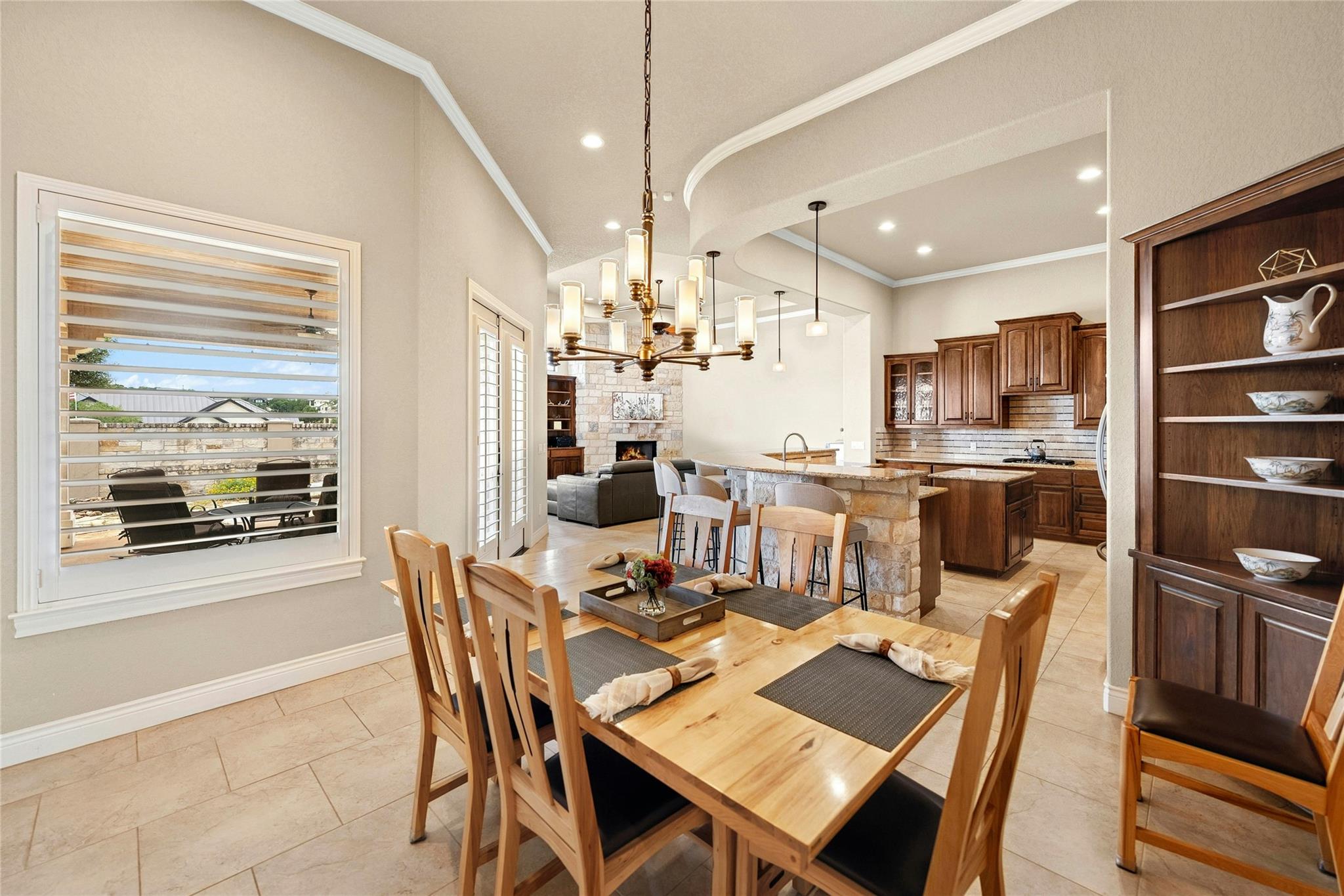 Image 9 of 33 For 1073 Las Brisas Dr