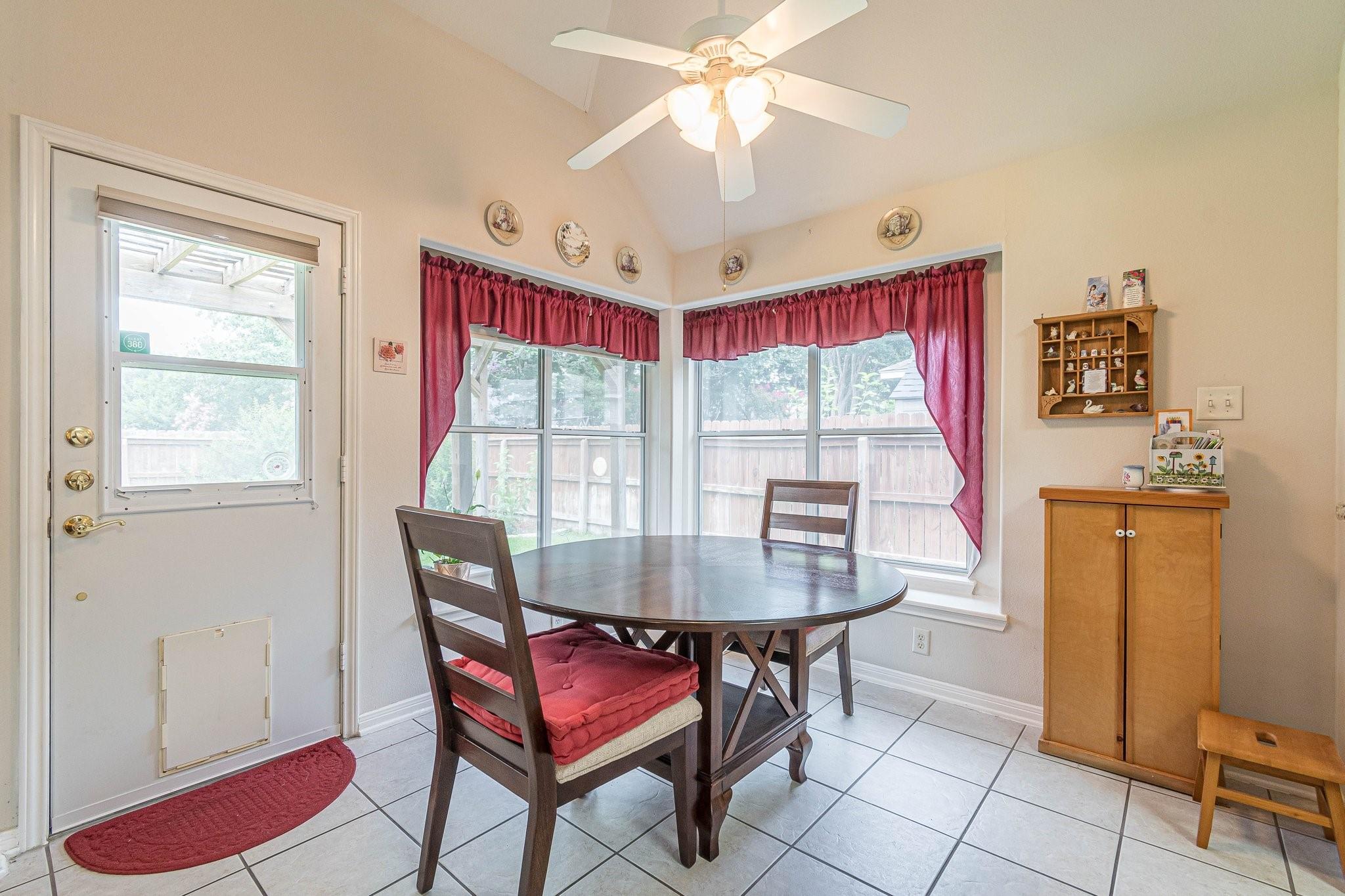 Image 20 of 40 For 518 Walnut Heights Blvd