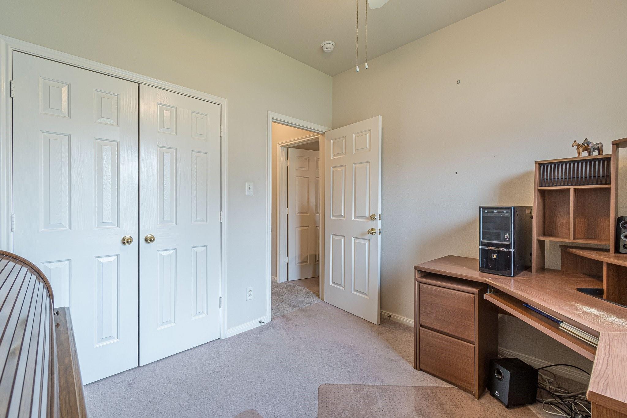 Image 23 of 40 For 518 Walnut Heights Blvd