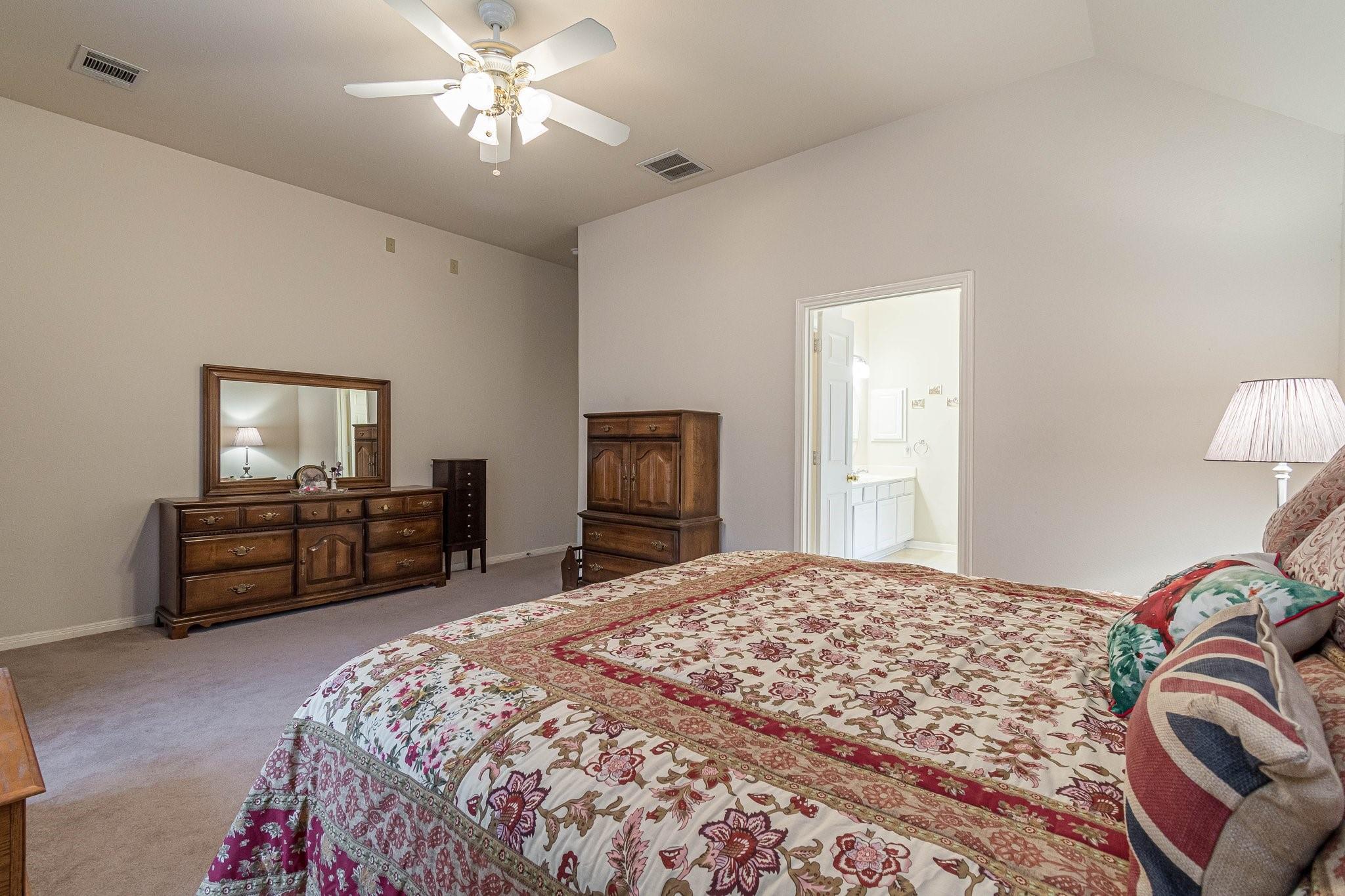 Image 31 of 40 For 518 Walnut Heights Blvd