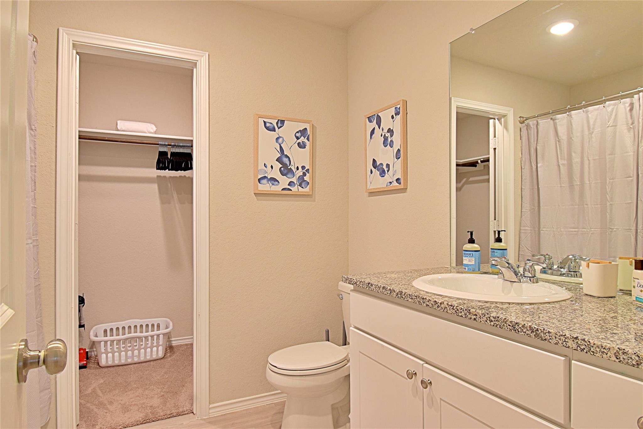 Image 25 of 34 For 3310 Carducci Dr