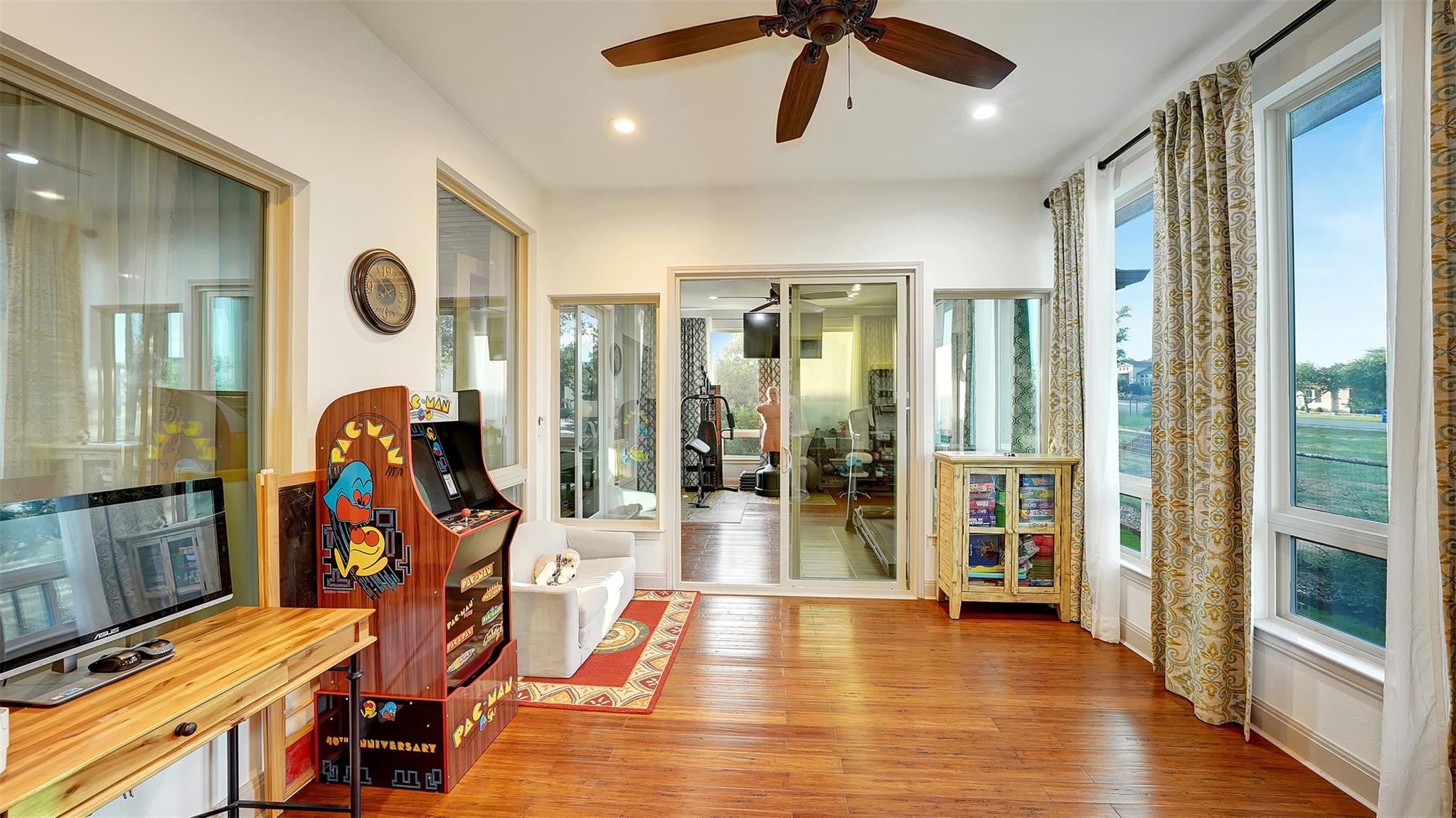 Image 13 of 39 For 1408 Olivastro