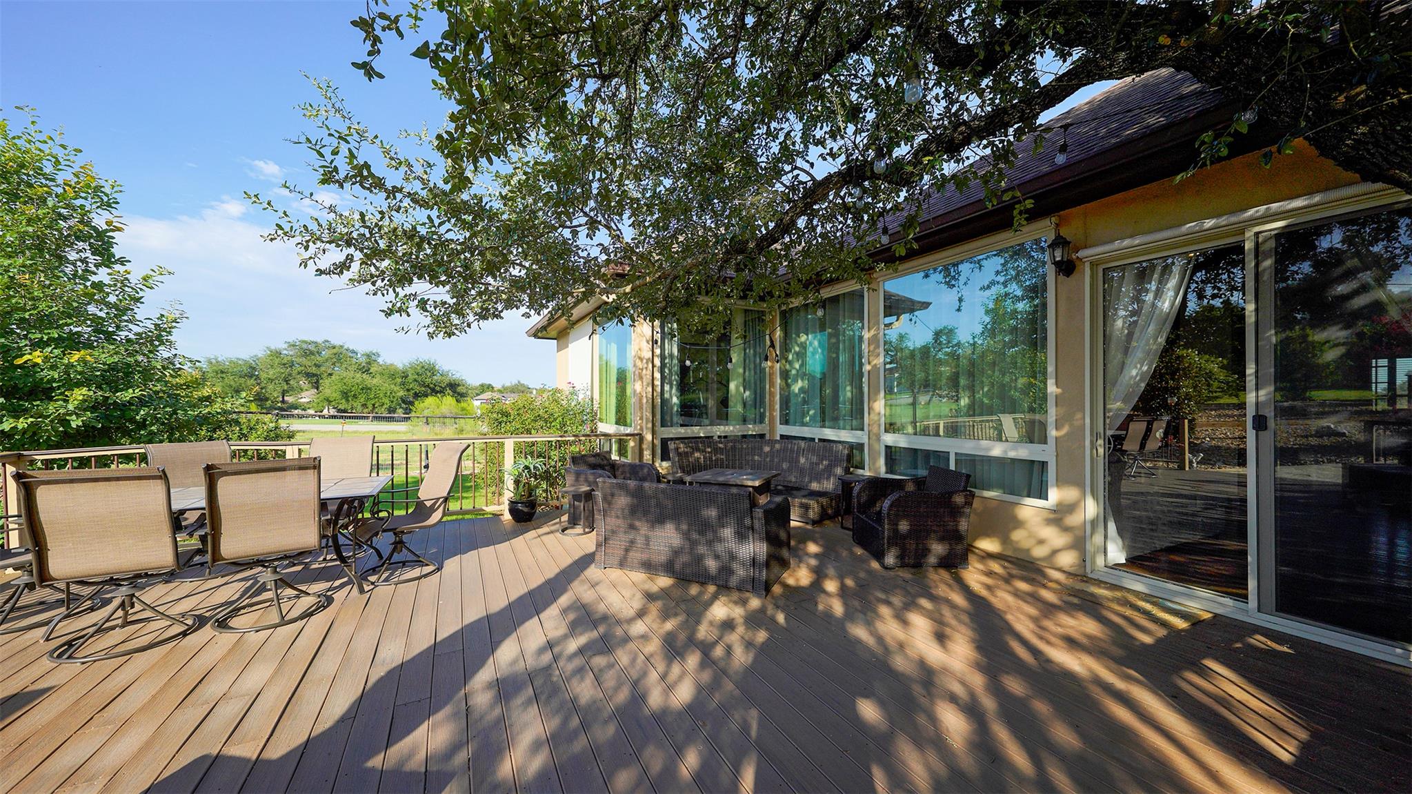 Image 26 of 39 For 1408 Olivastro