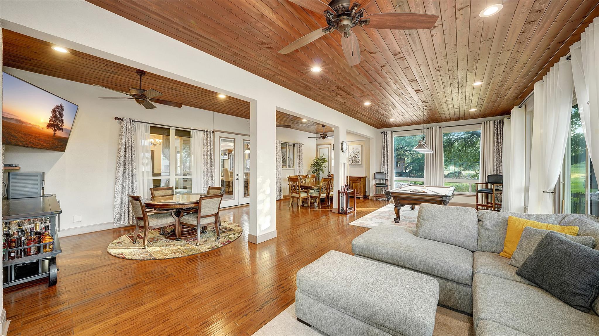 Image 8 of 39 For 1408 Olivastro