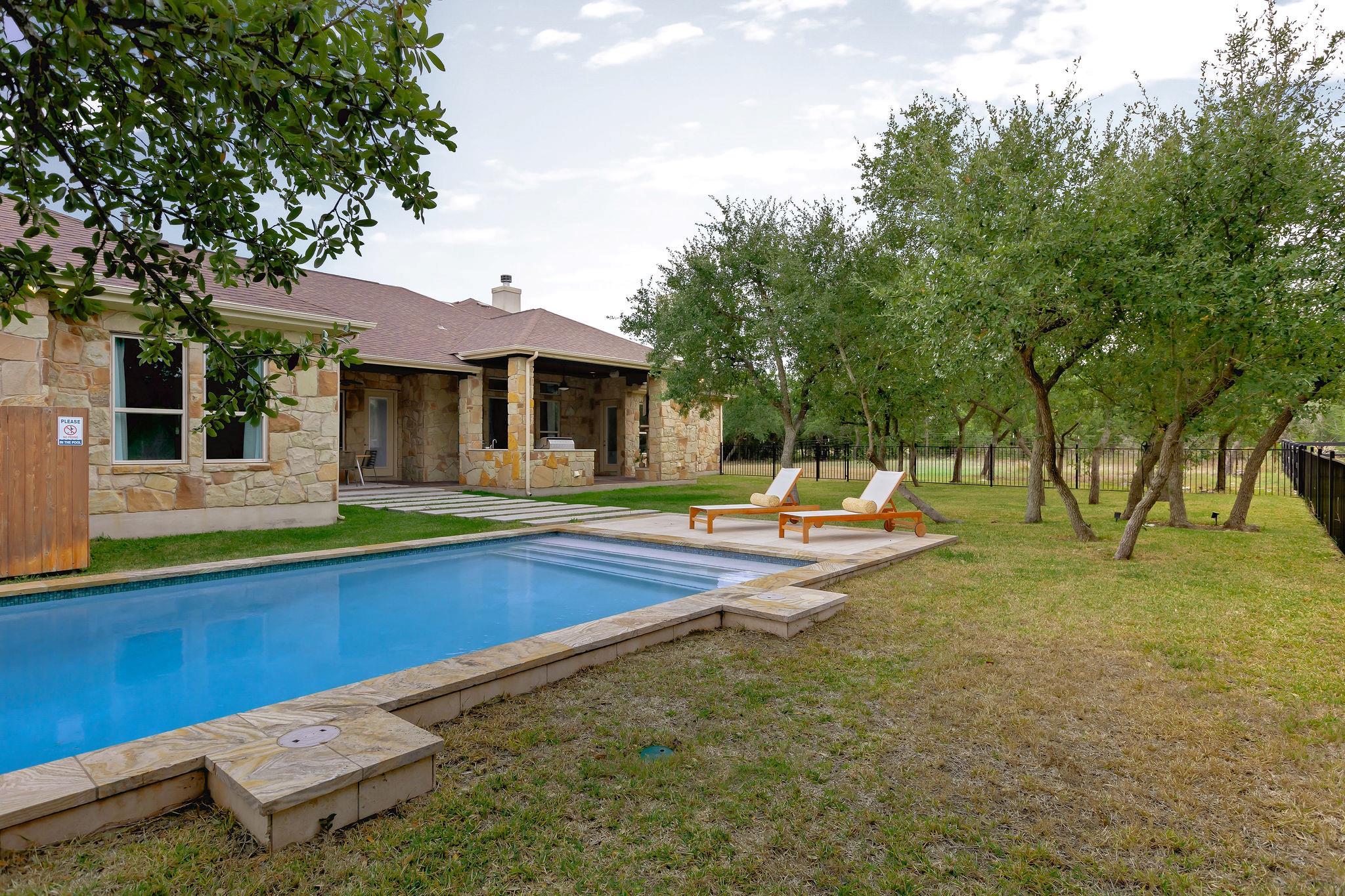 Image 28 of 40 For 812 Jennings Branch Rd