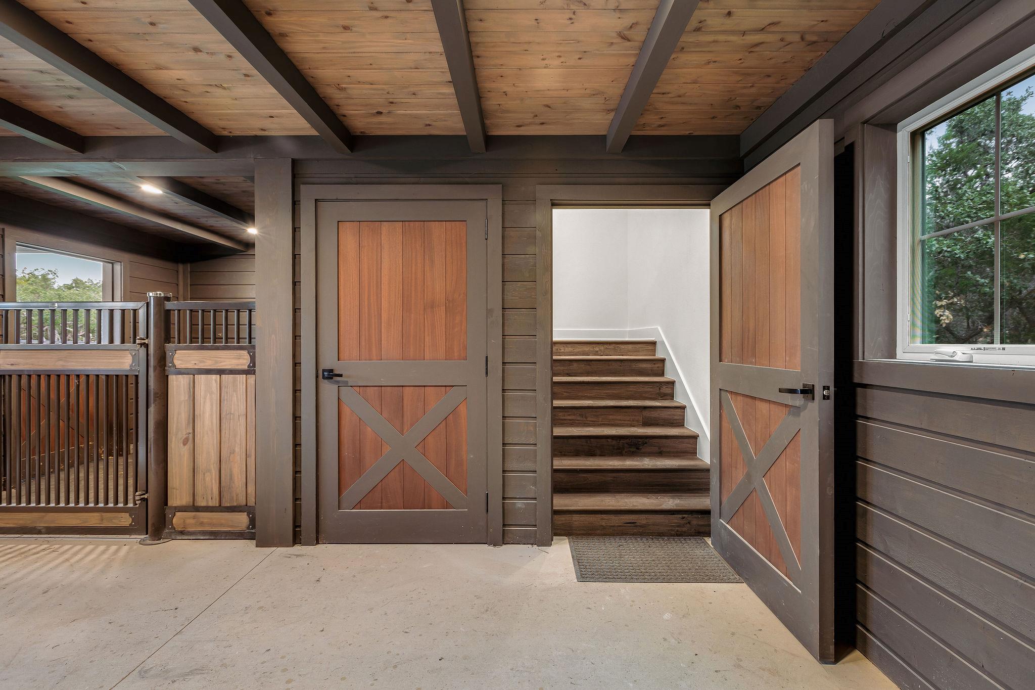 Image 32 of 40 For 812 Jennings Branch Rd