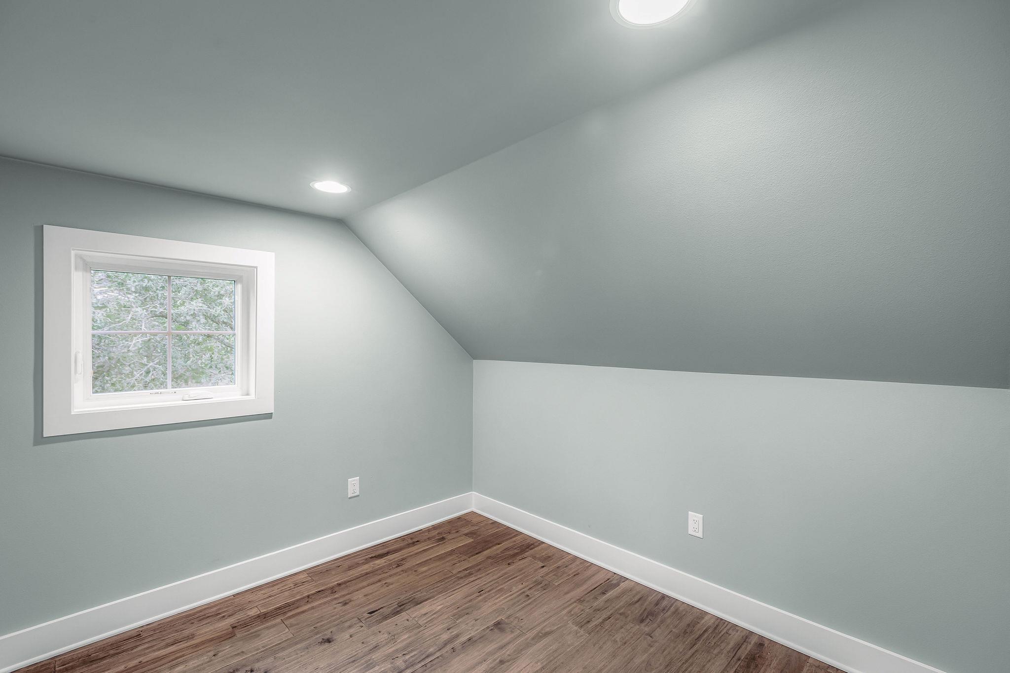 Image 36 of 40 For 812 Jennings Branch Rd