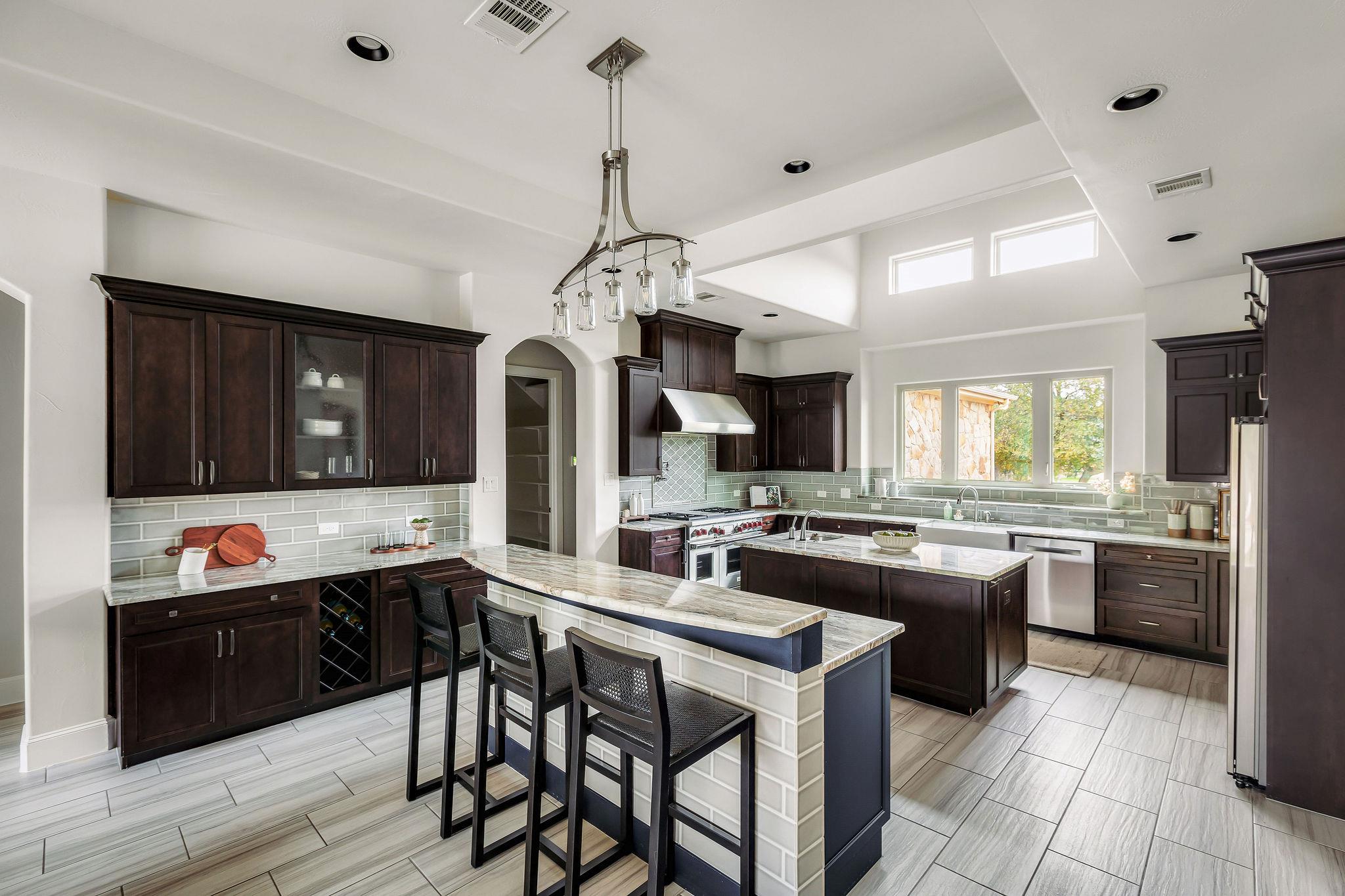 Image 4 of 40 For 812 Jennings Branch Rd