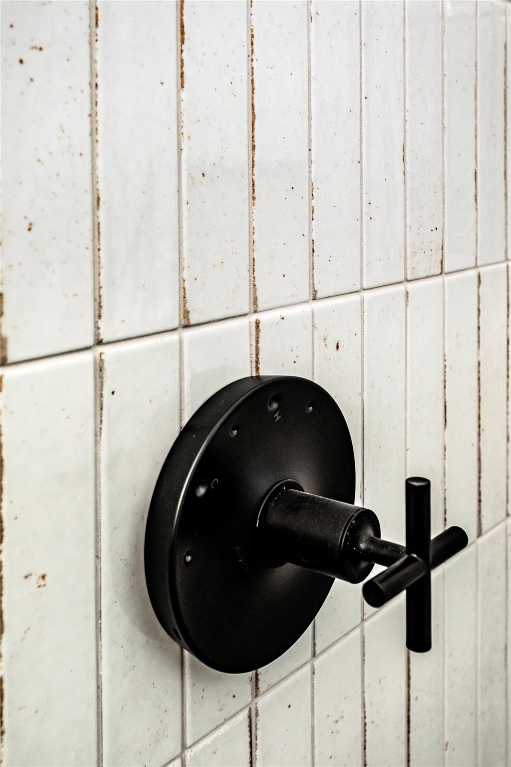 Image 32 of 40 For 9361 Us Highway 290  113