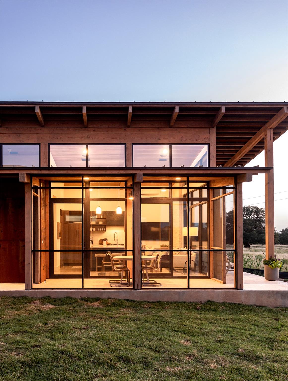 Image 37 of 40 For 9361 Us Highway 290  113