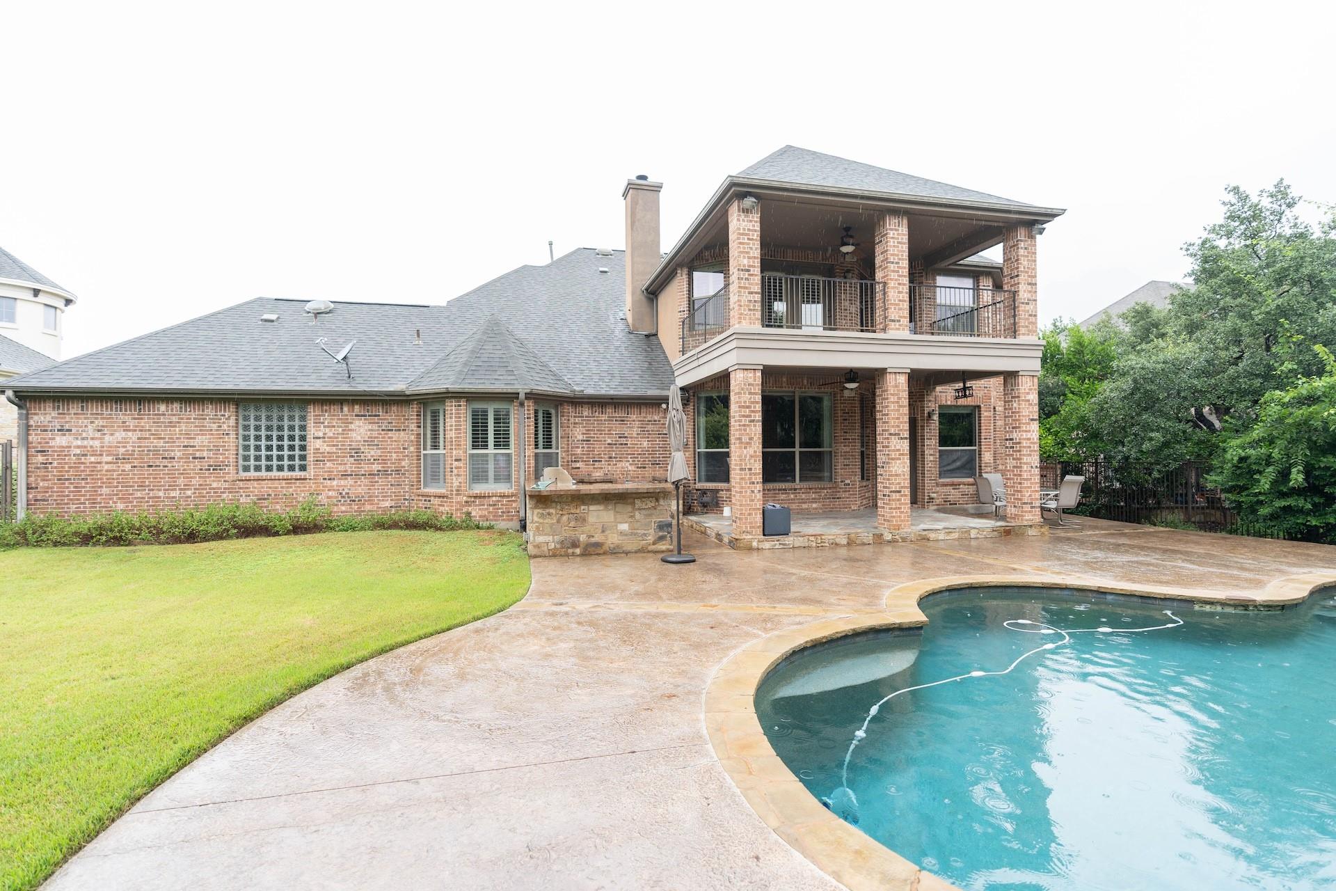 Image 11 of 35 For 10500 Avery Club Dr 3