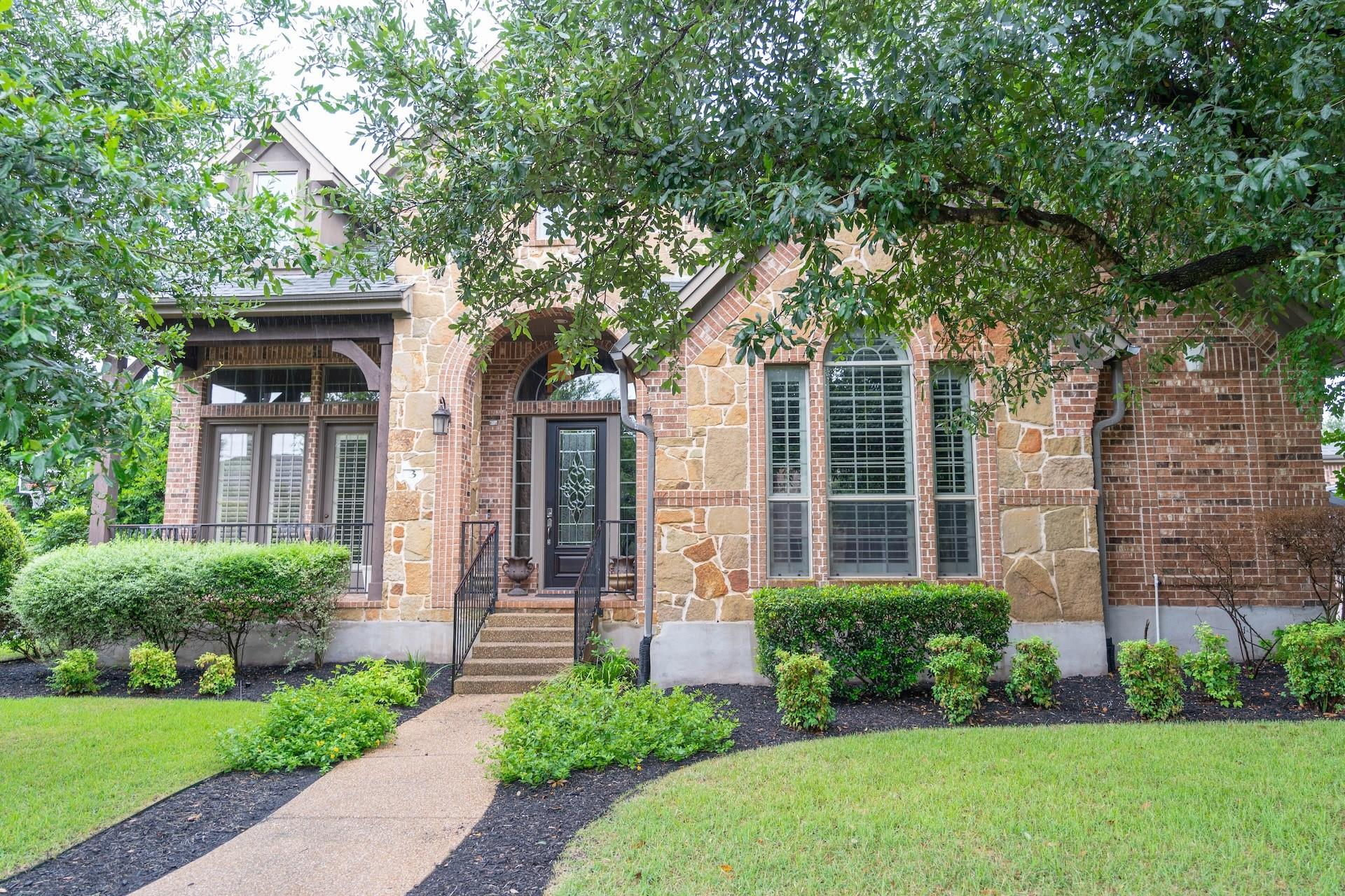 Image 13 of 35 For 10500 Avery Club Dr 3