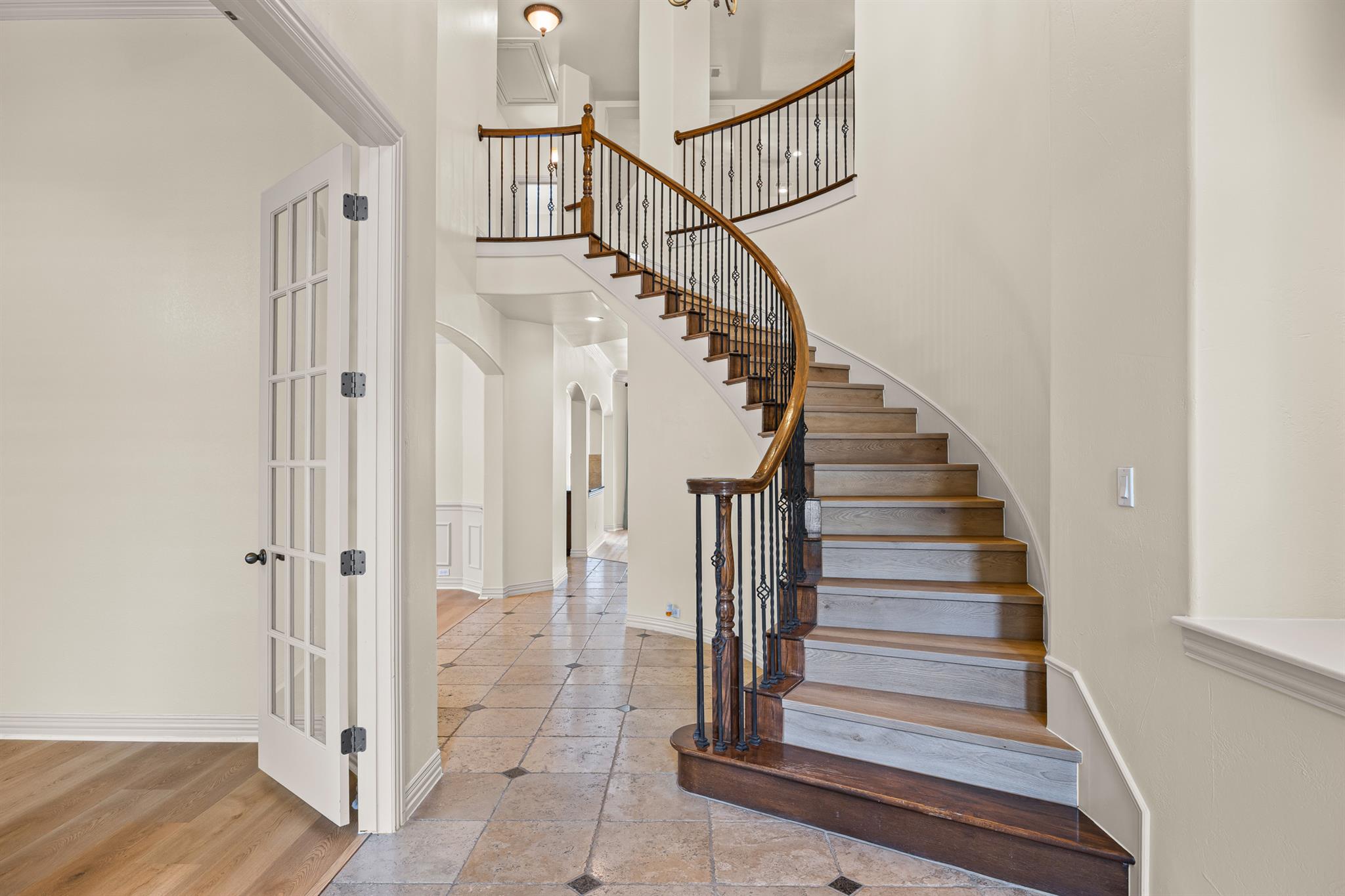 Image 16 of 35 For 10500 Avery Club Dr 3