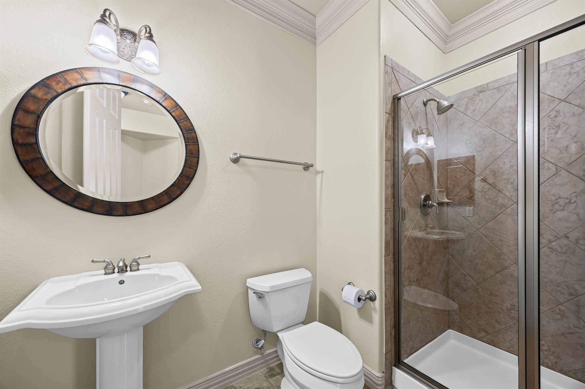 Image 25 of 35 For 10500 Avery Club Dr 3