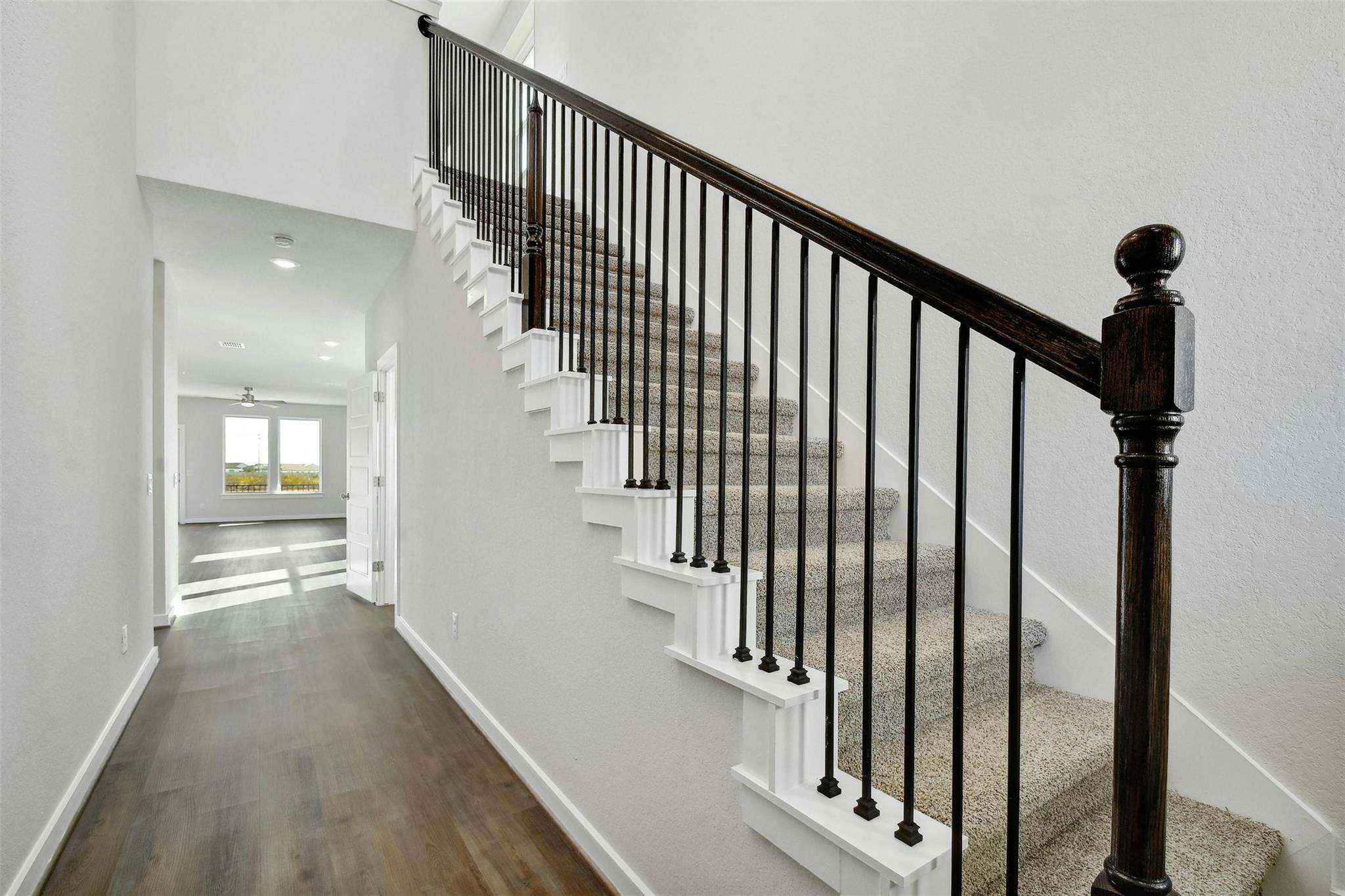 Image 11 of 28 For 1510 Bluff Path
