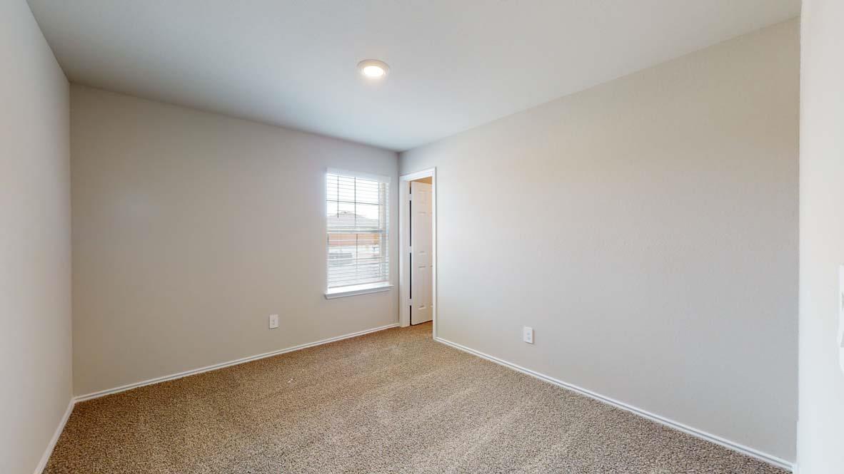 Image 18 of 22 For 118 Ellenora Dr