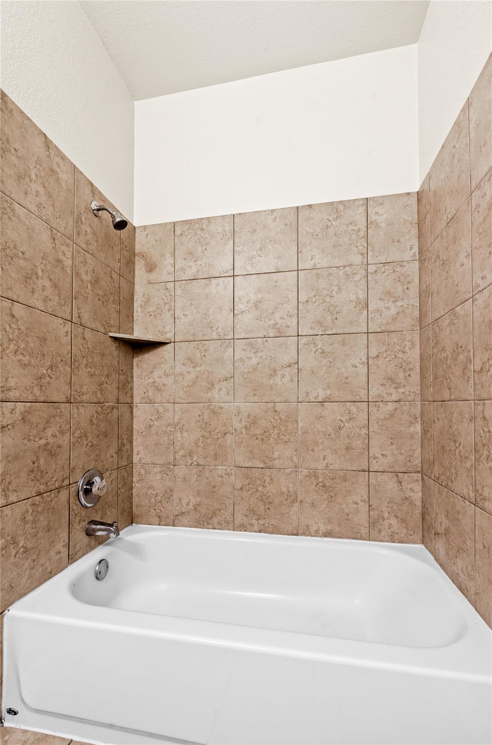 Image 18 of 32 For 111 Wallin Farms Dr