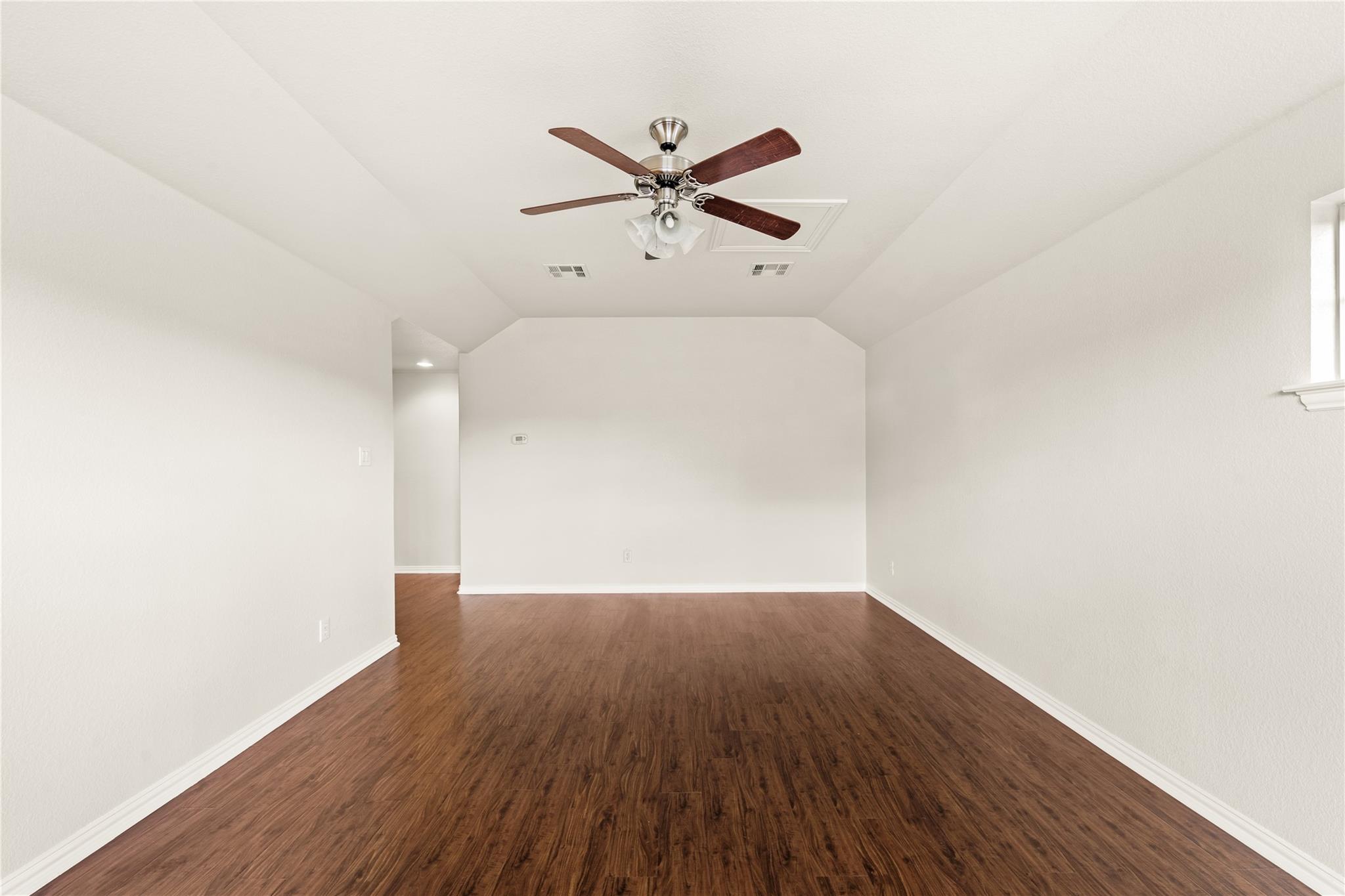 Image 28 of 32 For 111 Wallin Farms Dr