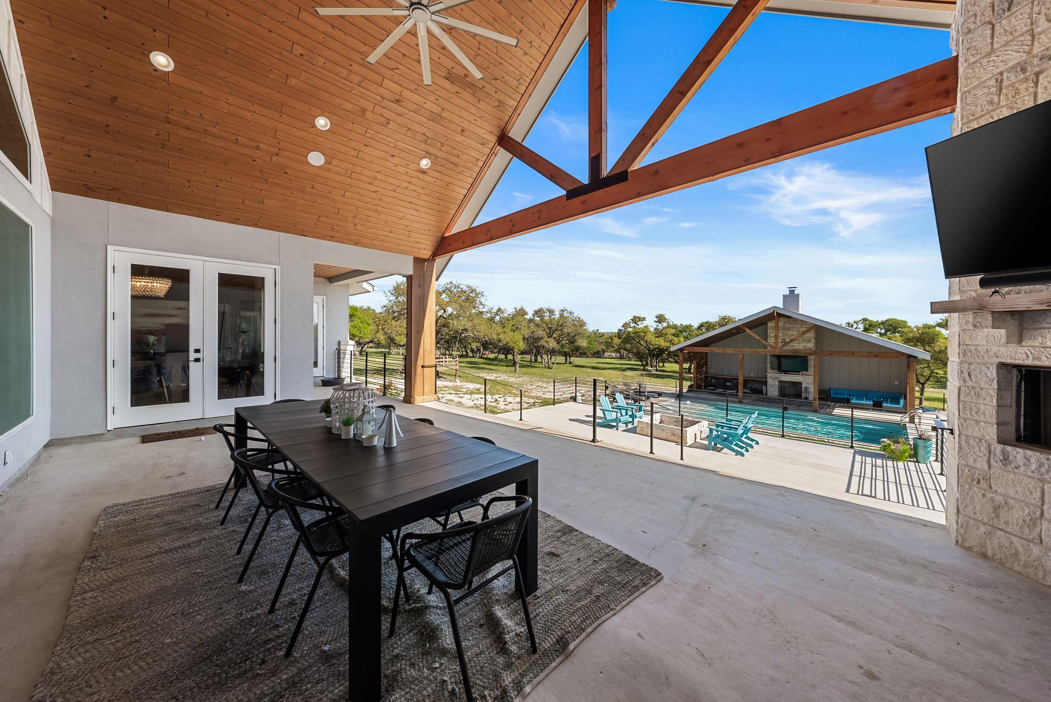 Image 28 of 40 For 690 Cielo Springs Dr