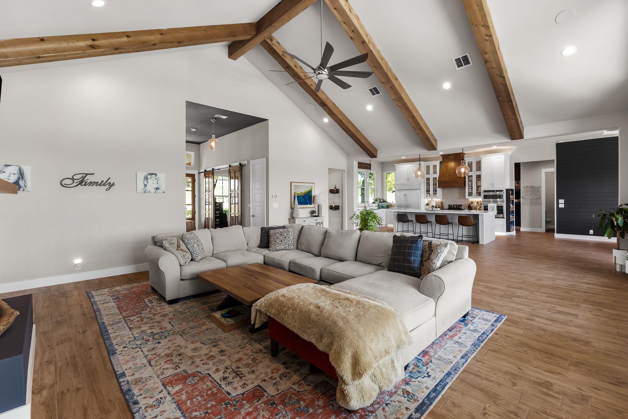 Image 6 of 40 For 690 Cielo Springs Dr