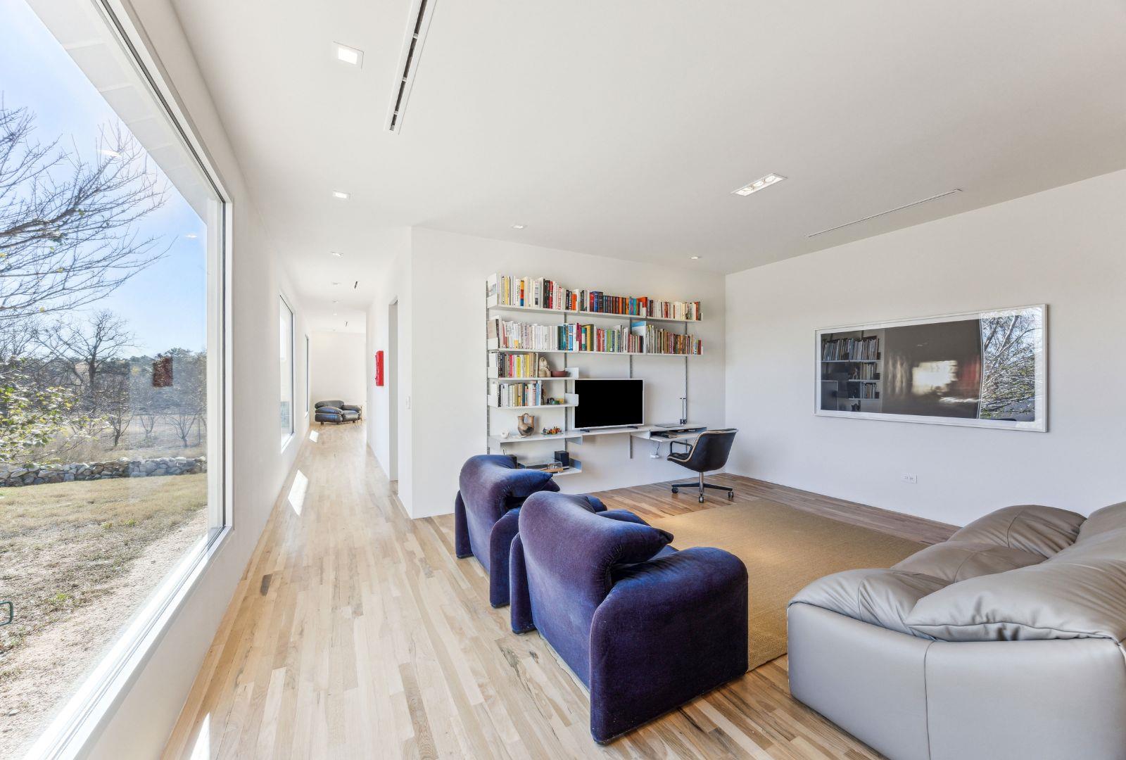 Image 16 of 40 For 1037 Ranch Road 962 W