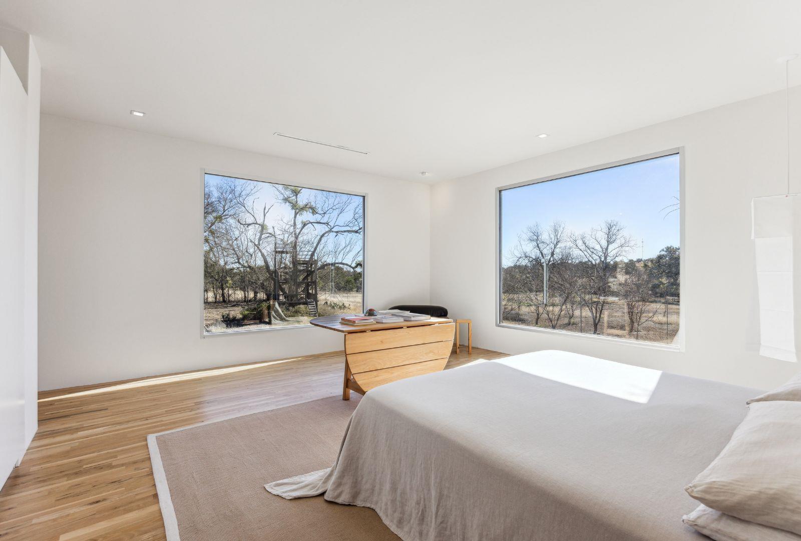 Image 18 of 40 For 1037 Ranch Road 962 W