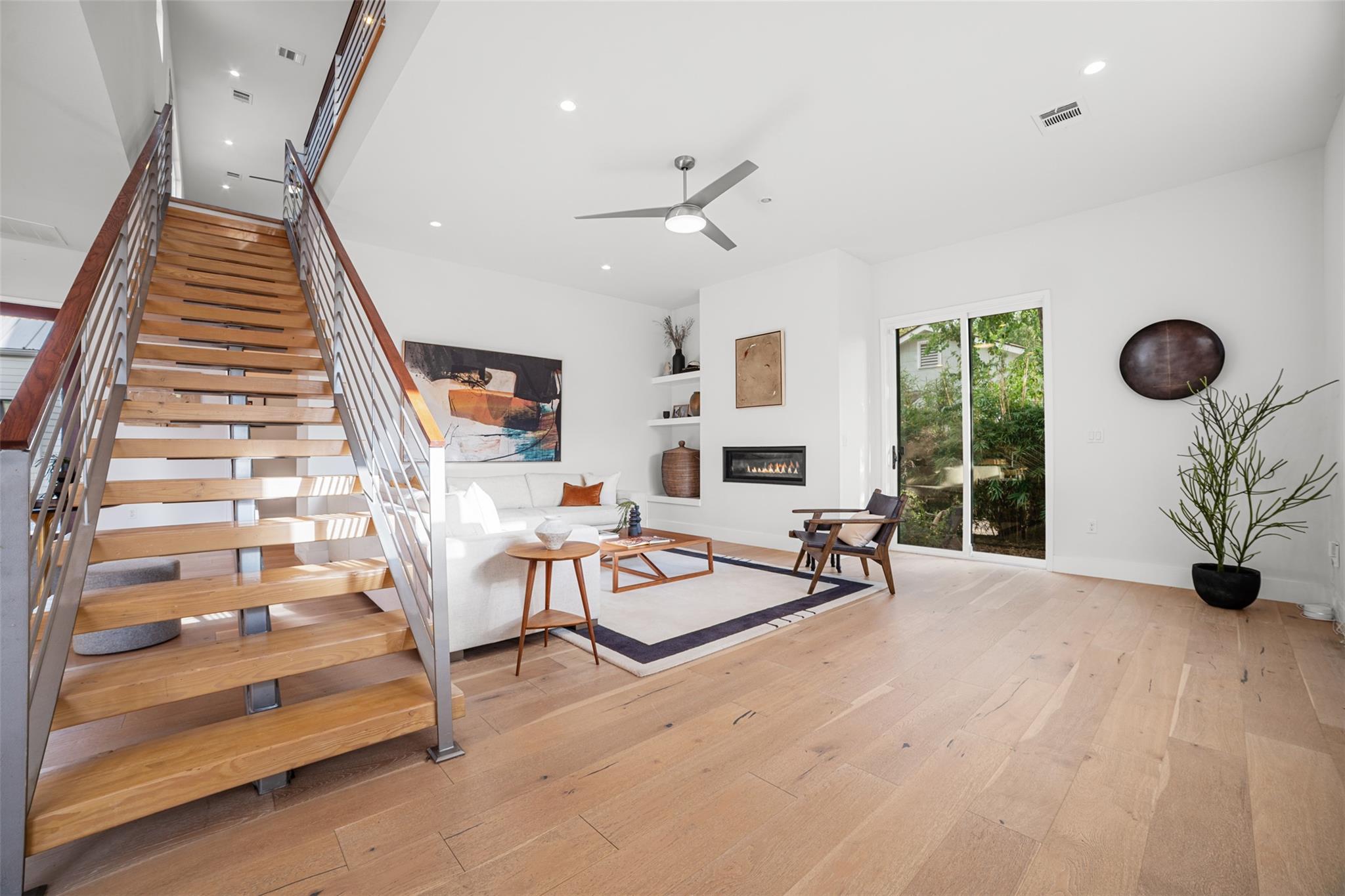 Image 15 of 40 For 5001 Shoal Creek Blvd