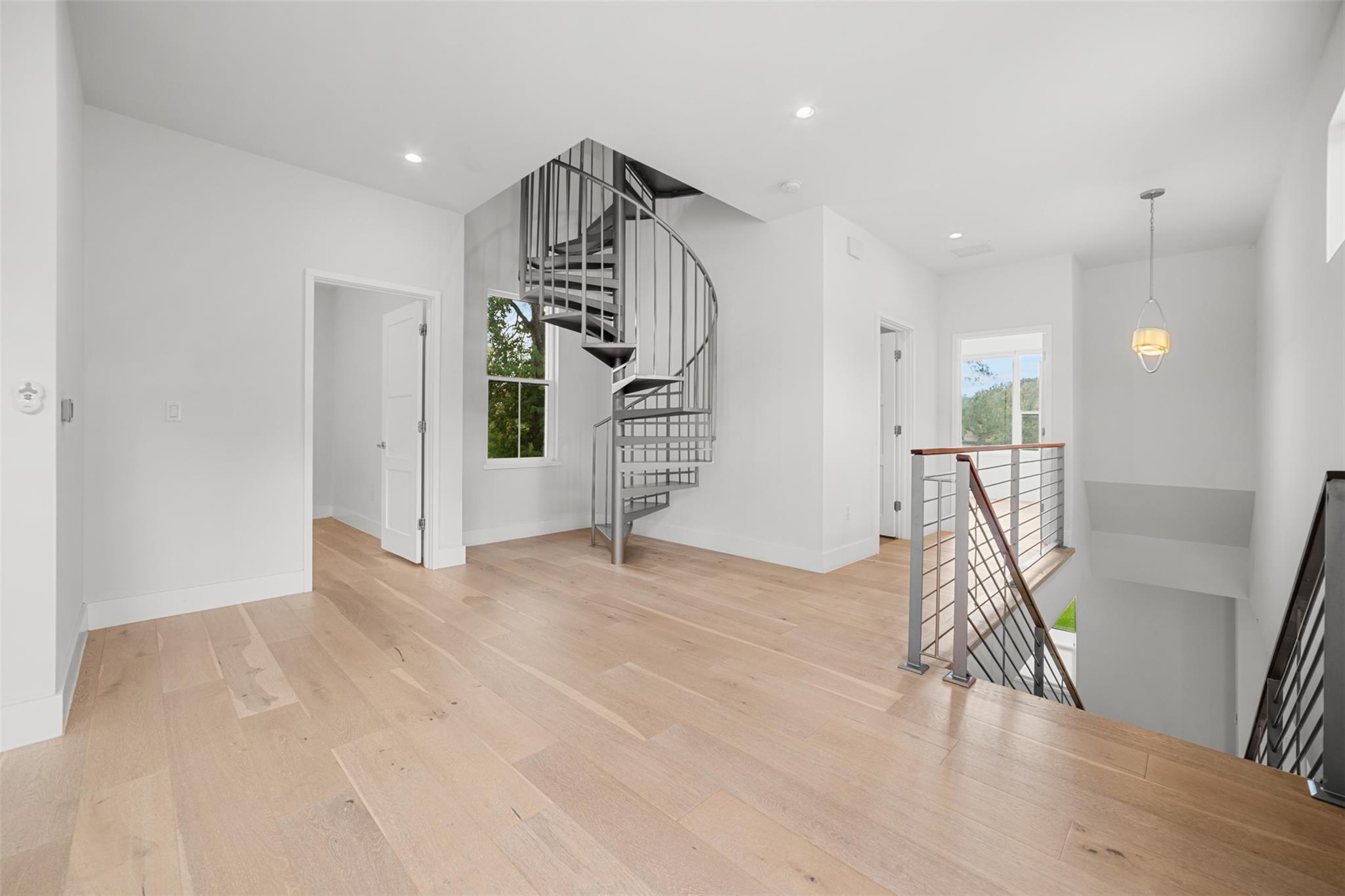 Image 16 of 40 For 5001 Shoal Creek Blvd