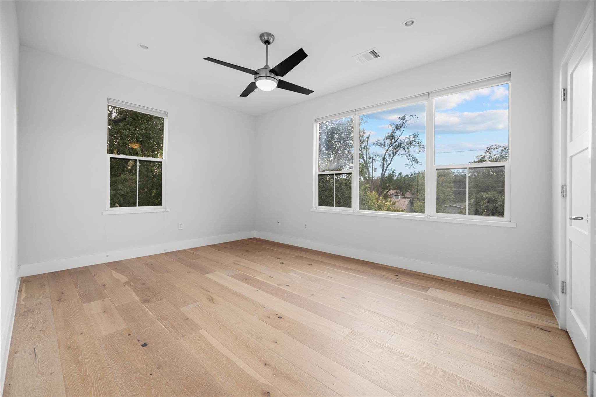 Image 20 of 40 For 5001 Shoal Creek Blvd