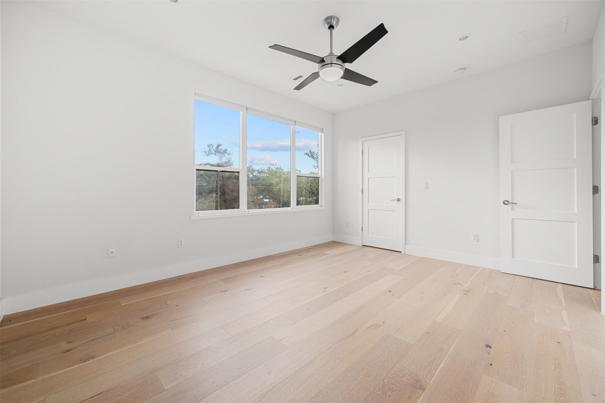 Image 21 of 40 For 5001 Shoal Creek Blvd