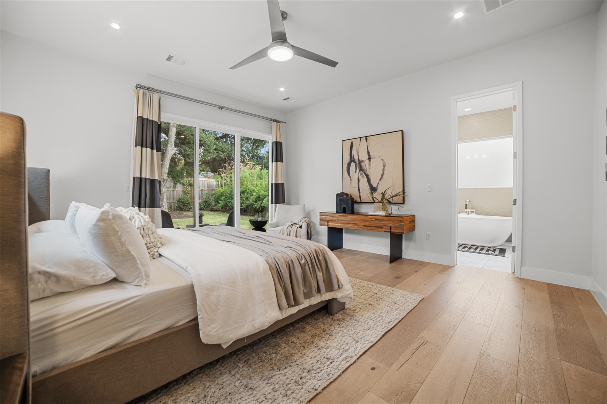 Image 26 of 40 For 5001 Shoal Creek Blvd