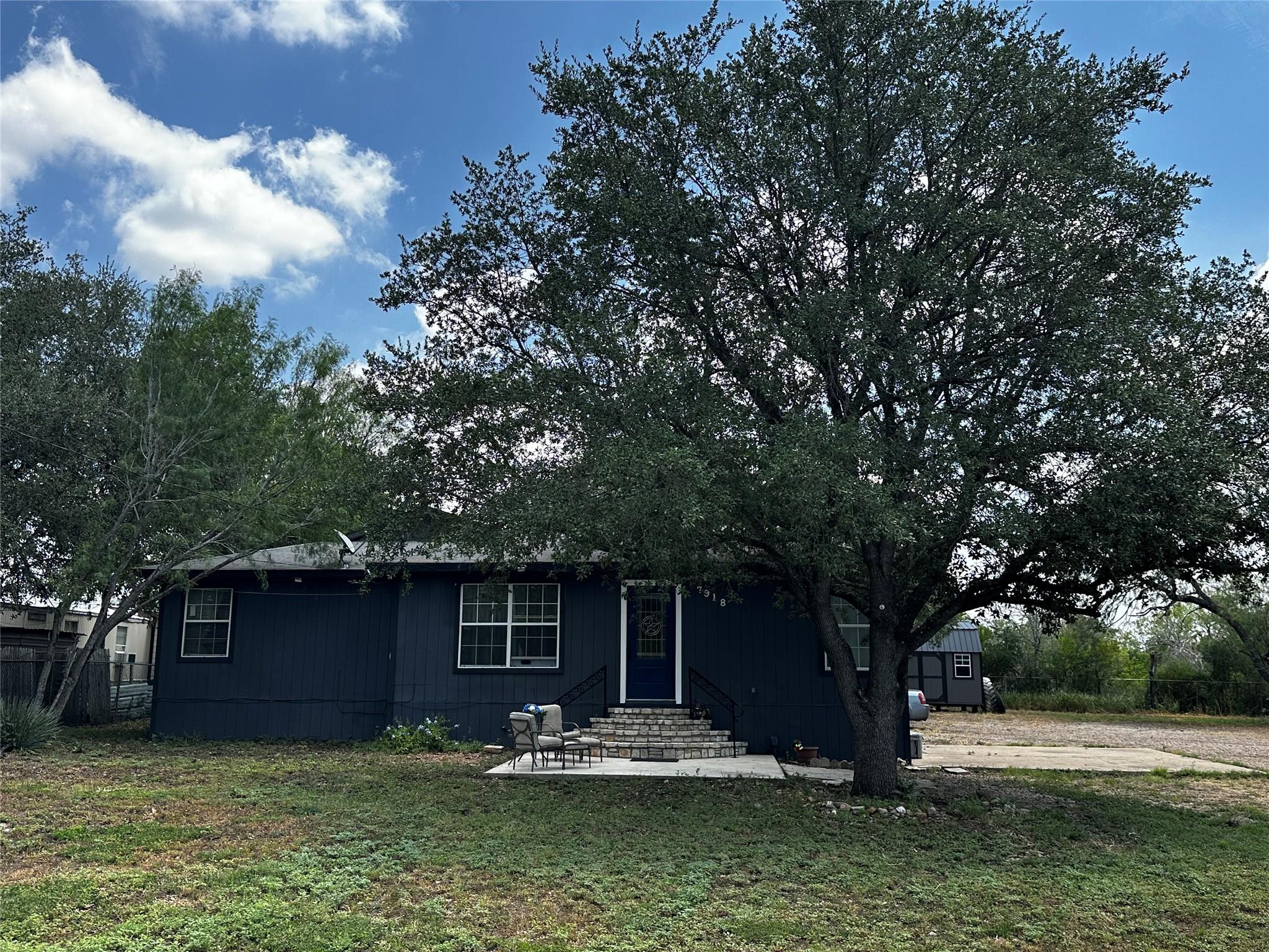 Image 3 of 26 For 7918 Dempsey St