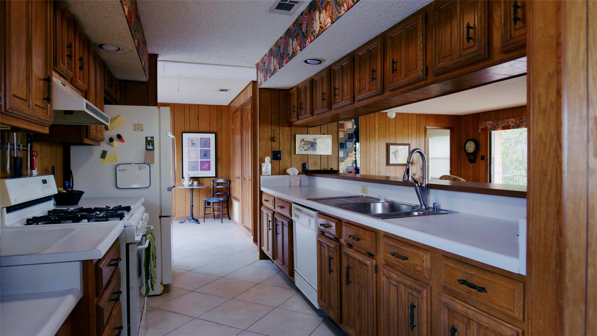 Image 10 of 32 For 254 Buckhaven Dr