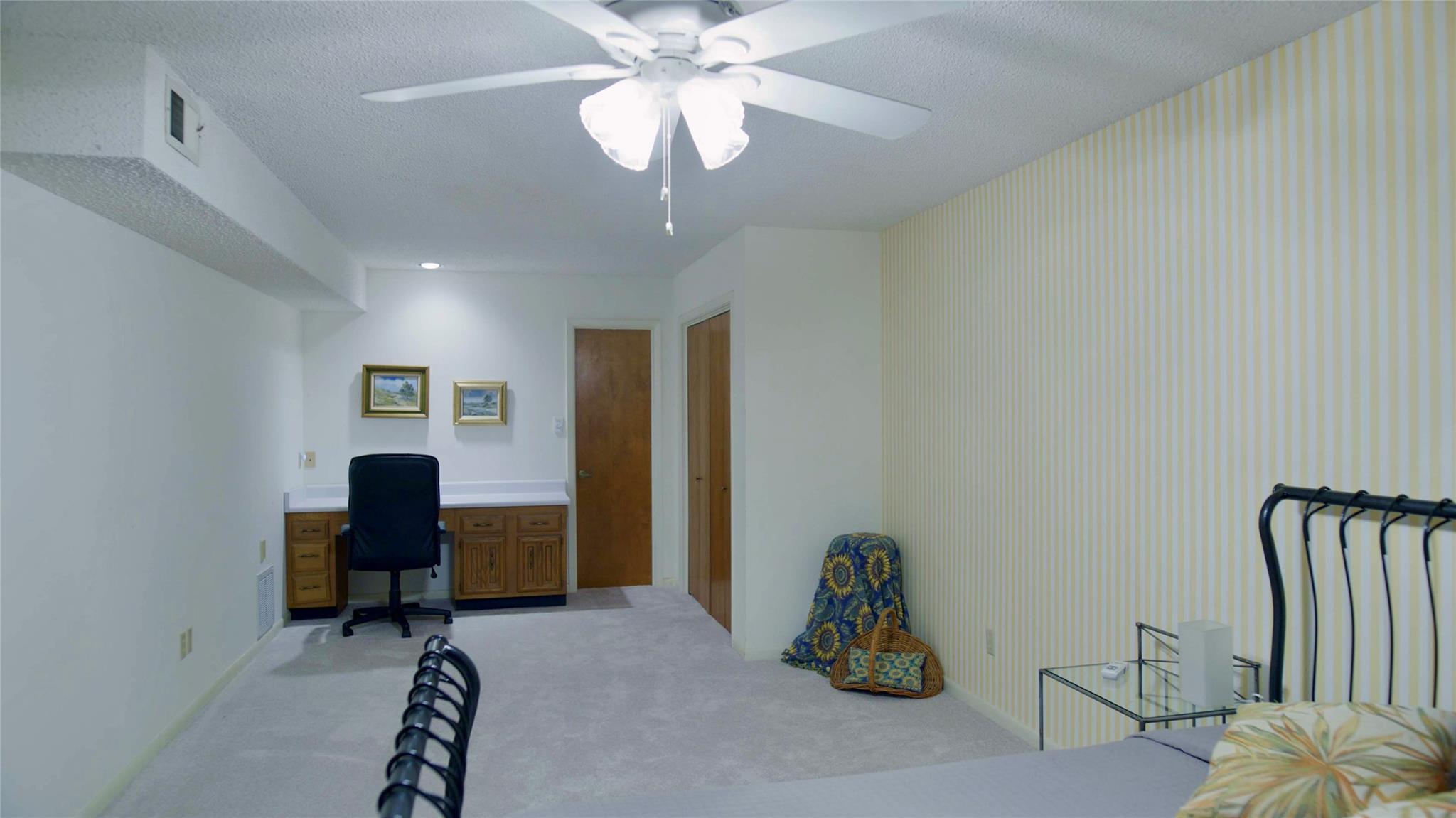 Image 19 of 32 For 254 Buckhaven Dr