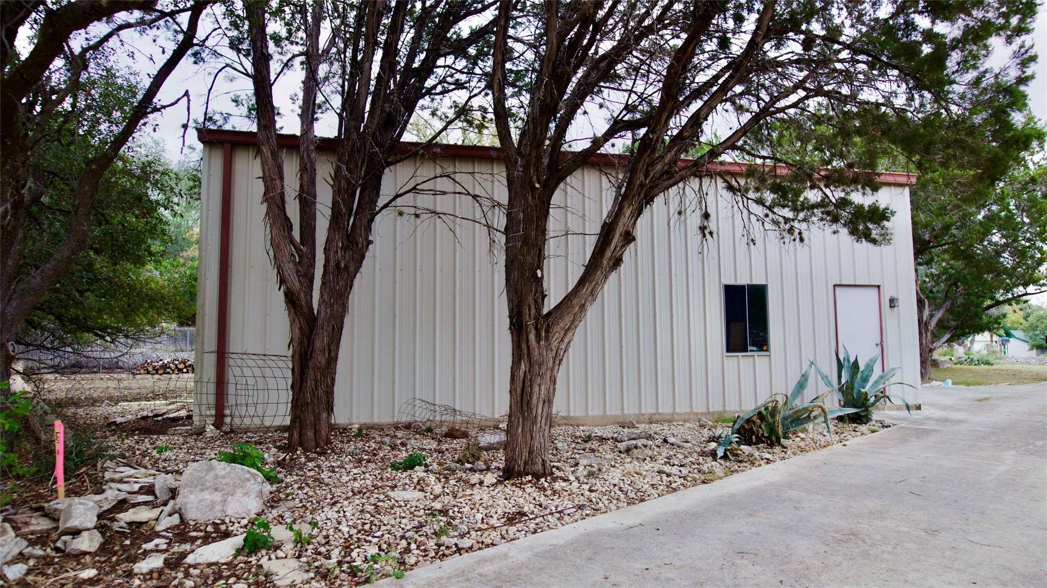 Image 31 of 32 For 254 Buckhaven Dr