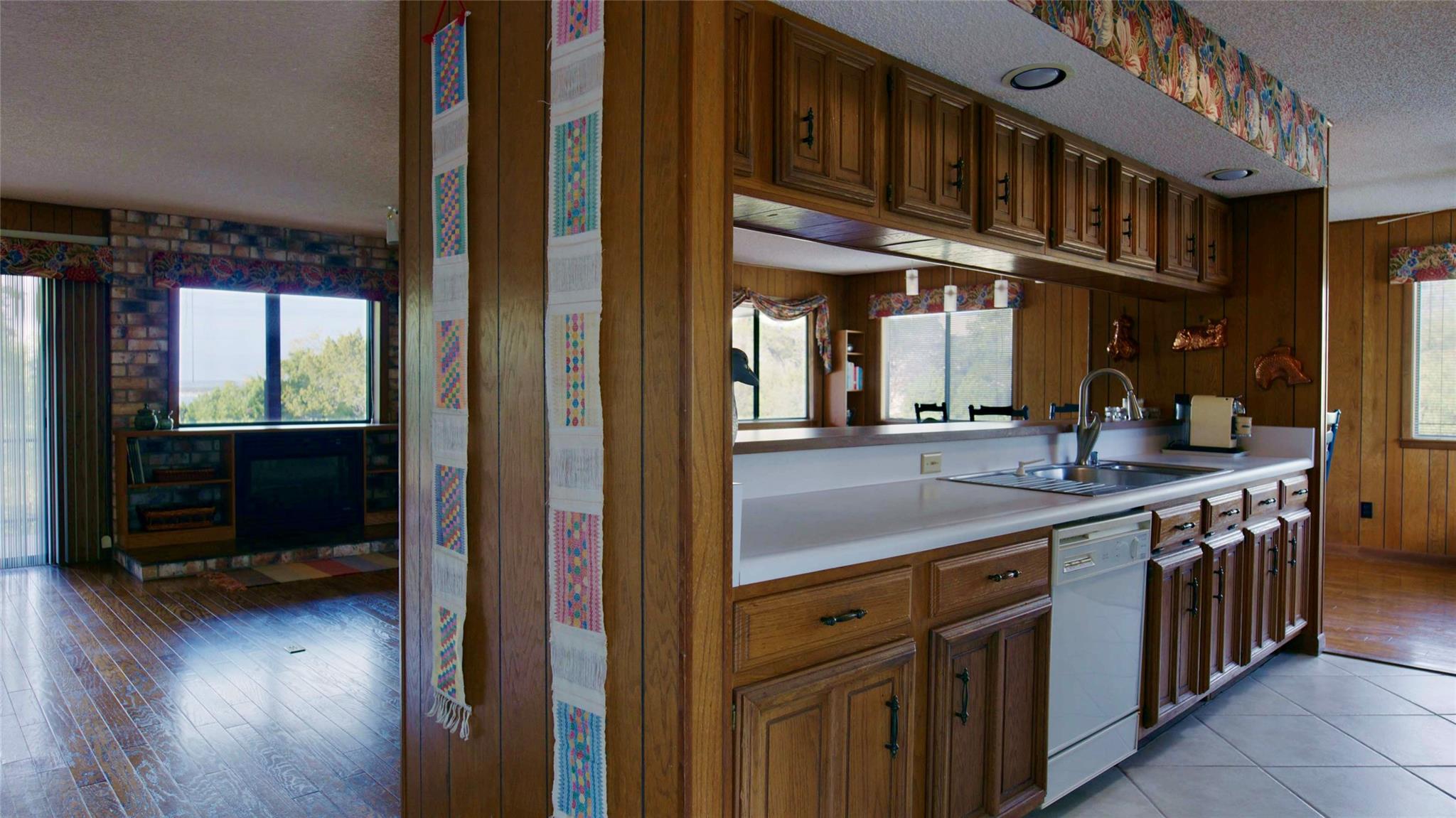 Image 9 of 32 For 254 Buckhaven Dr