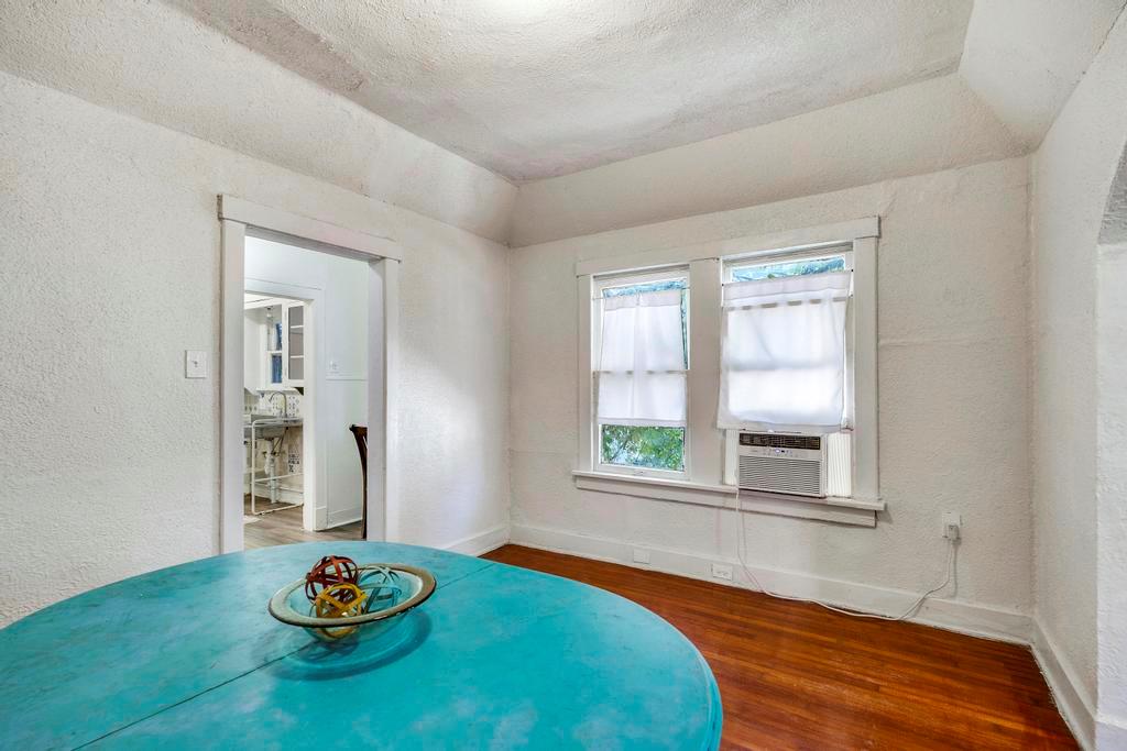 Image 10 of 28 For 1434 Hicks Ave